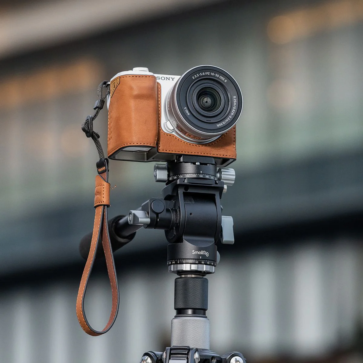 SmallRig 4889 Leather Case Kit For Sony ZV E10 II (Brown) - Image 3