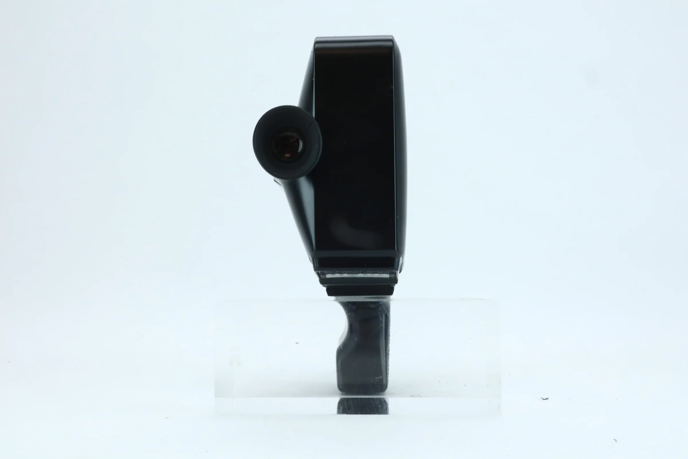 Bauer Star 4 K40 with Neovaron 1.8/9–36mm Super 8 Movie Camera - Image 4