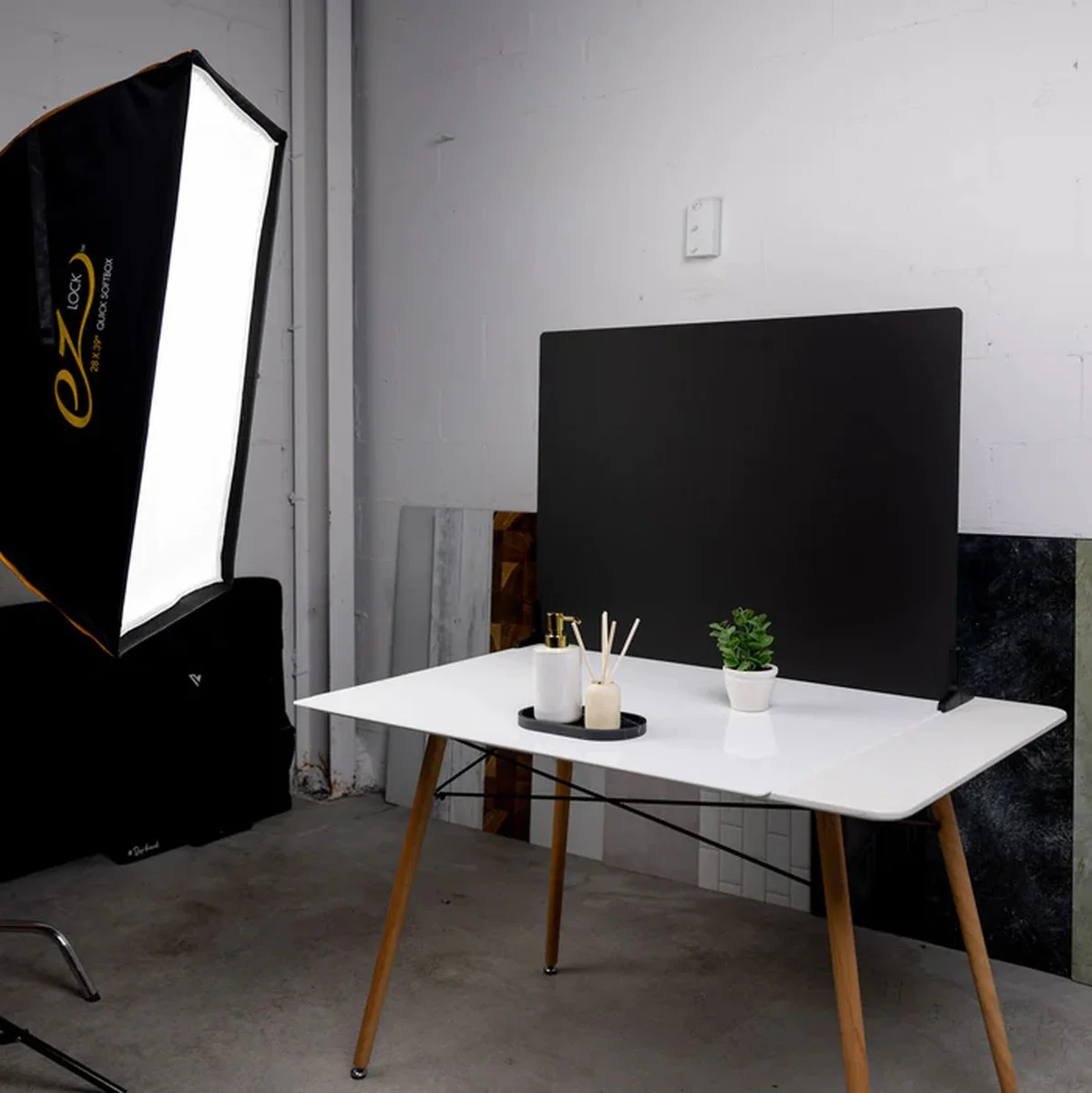 V-Flat World Black Gloss/Black Matte - XL - Image 2