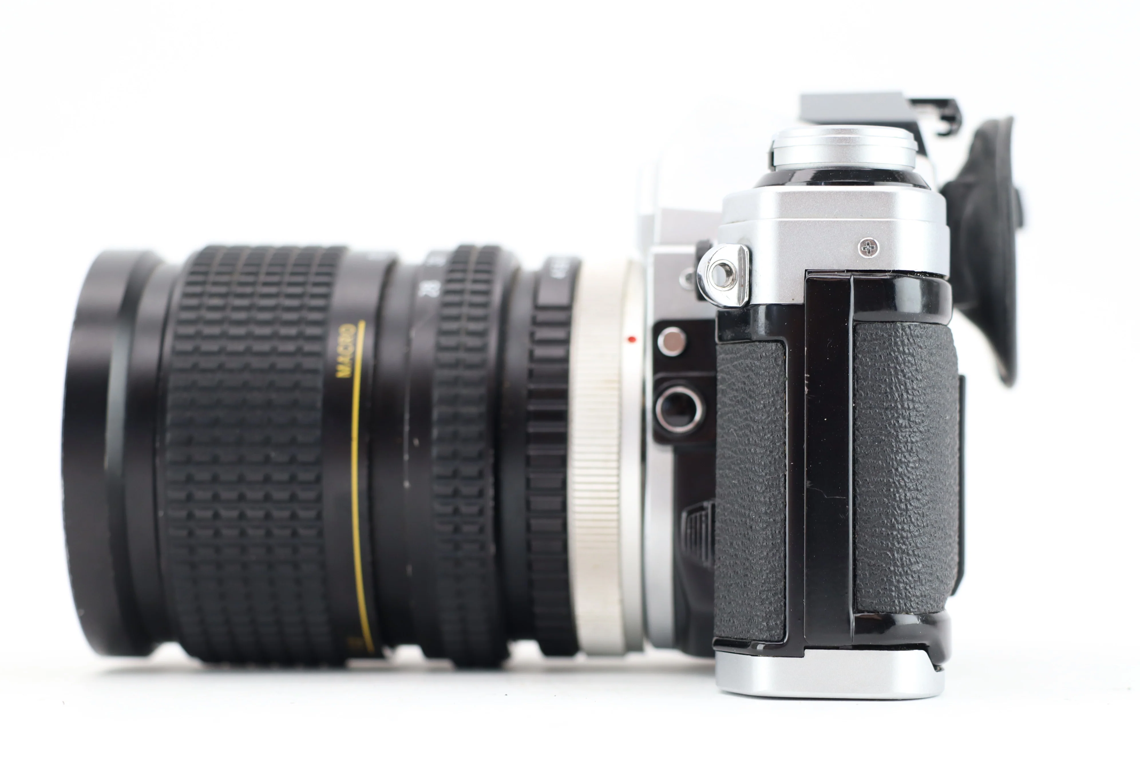 Canon AE-1 + Cosina 28-70mm 4 - Image 4