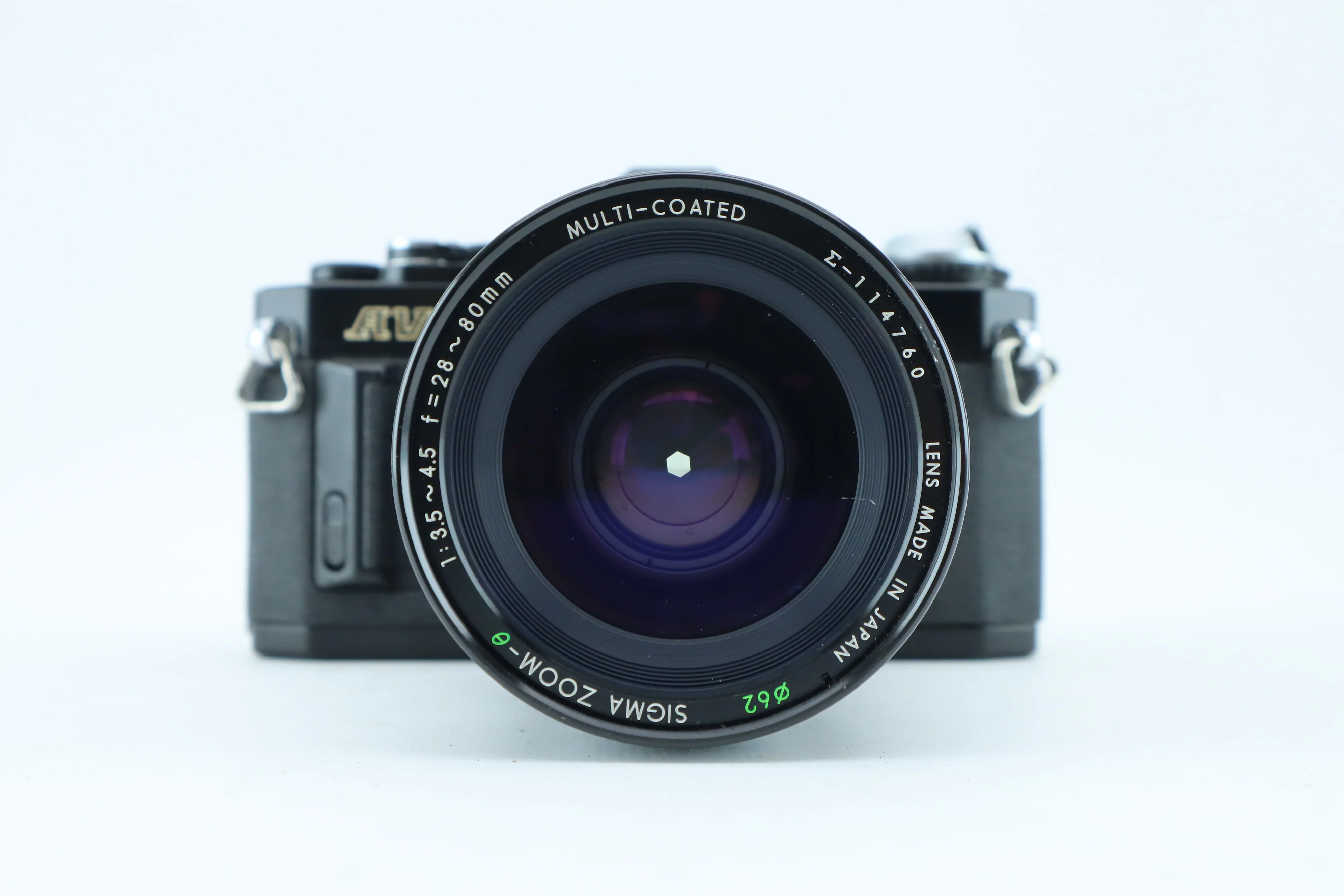 Canon AV-1 with sigma zoom 1:3,5-4,5 f/28-80mm - Image 2