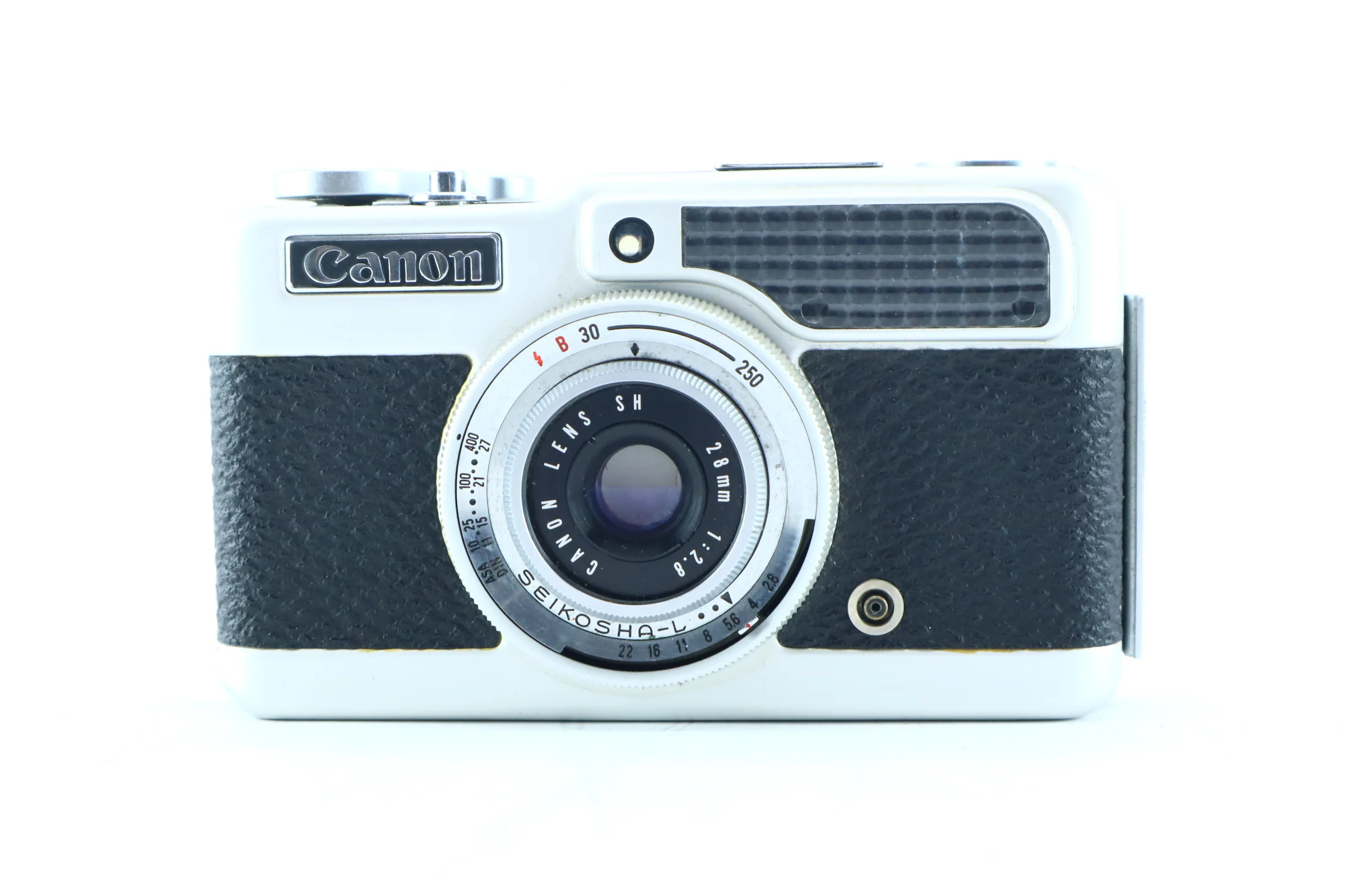 Canon Demi with 28mm f/2.8 SH | S/N: 622141