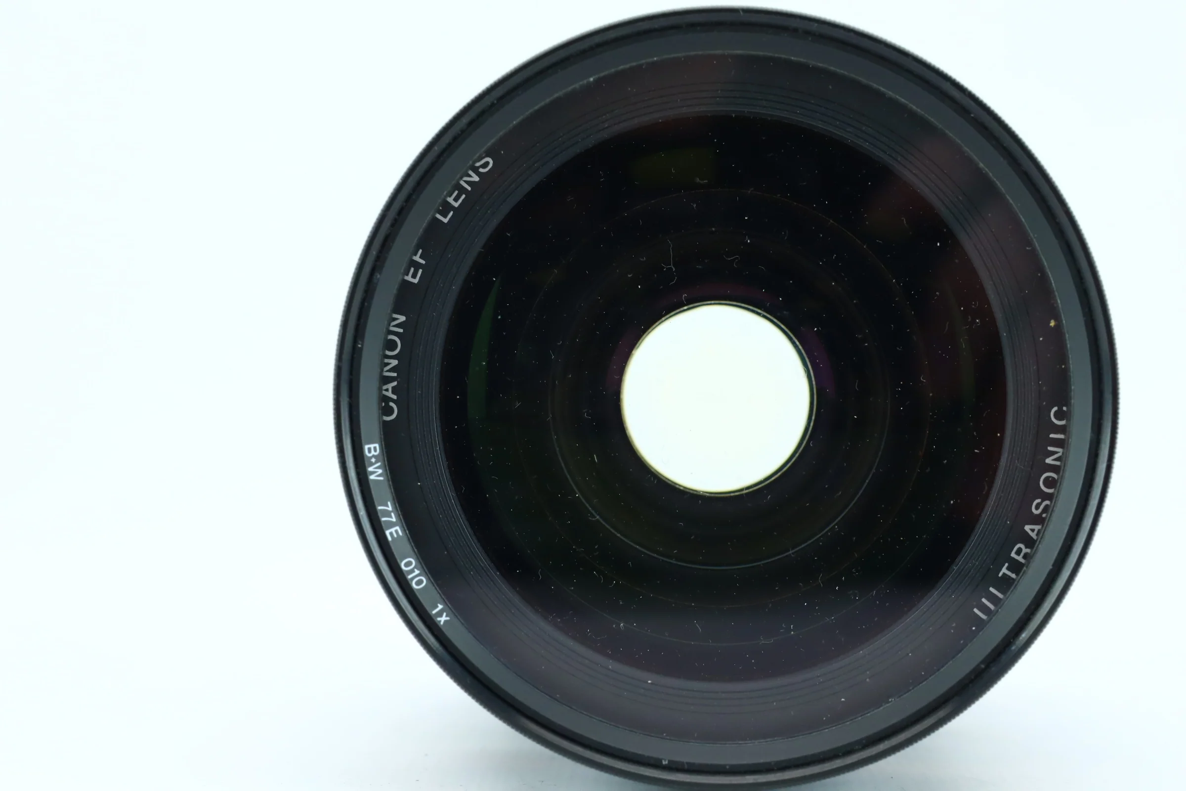 Canon EF 28–70mm f/2.8L USM – Standard Zoom Lens - Image 3
