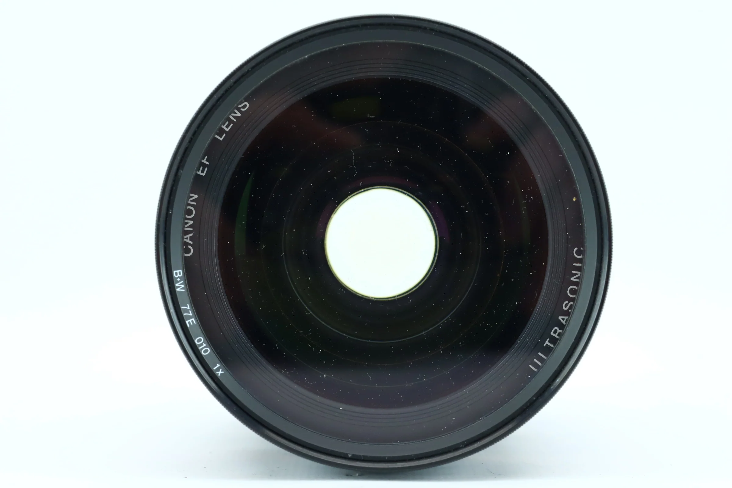 Canon EF 28–70mm f/2.8L USM – Standard Zoom Lens - Image 4