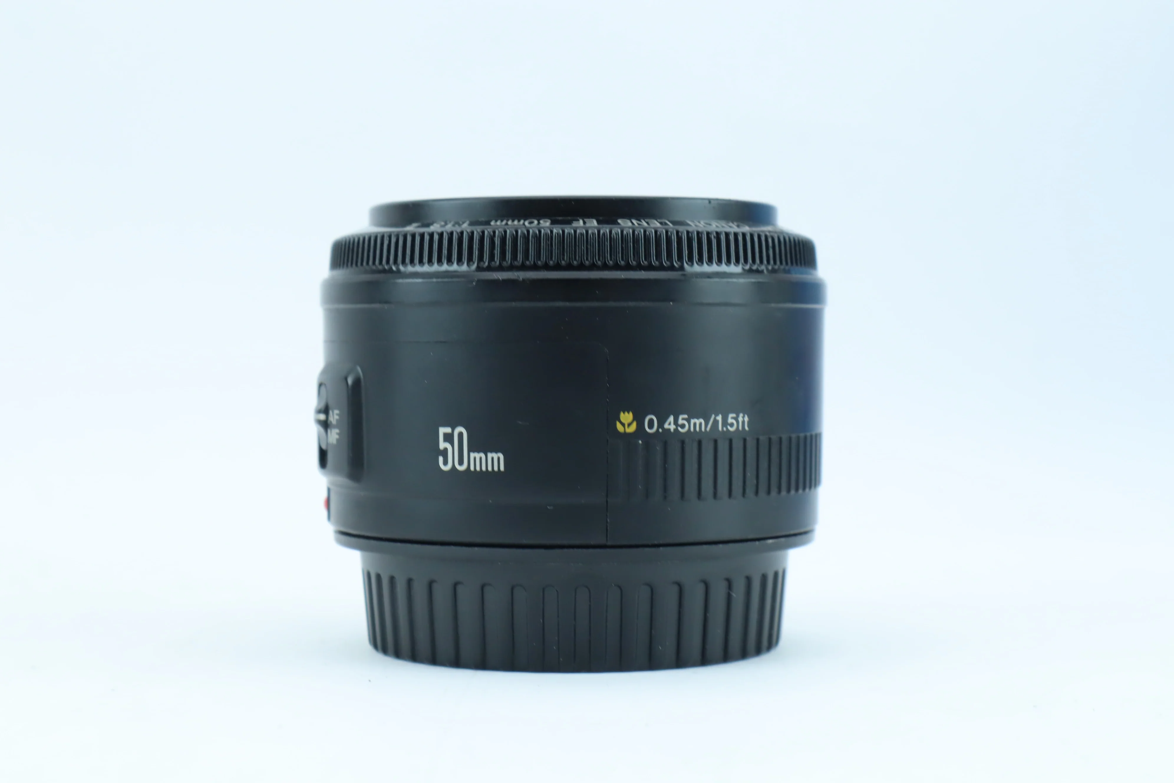 Canon EF 50mm f/1.8 II