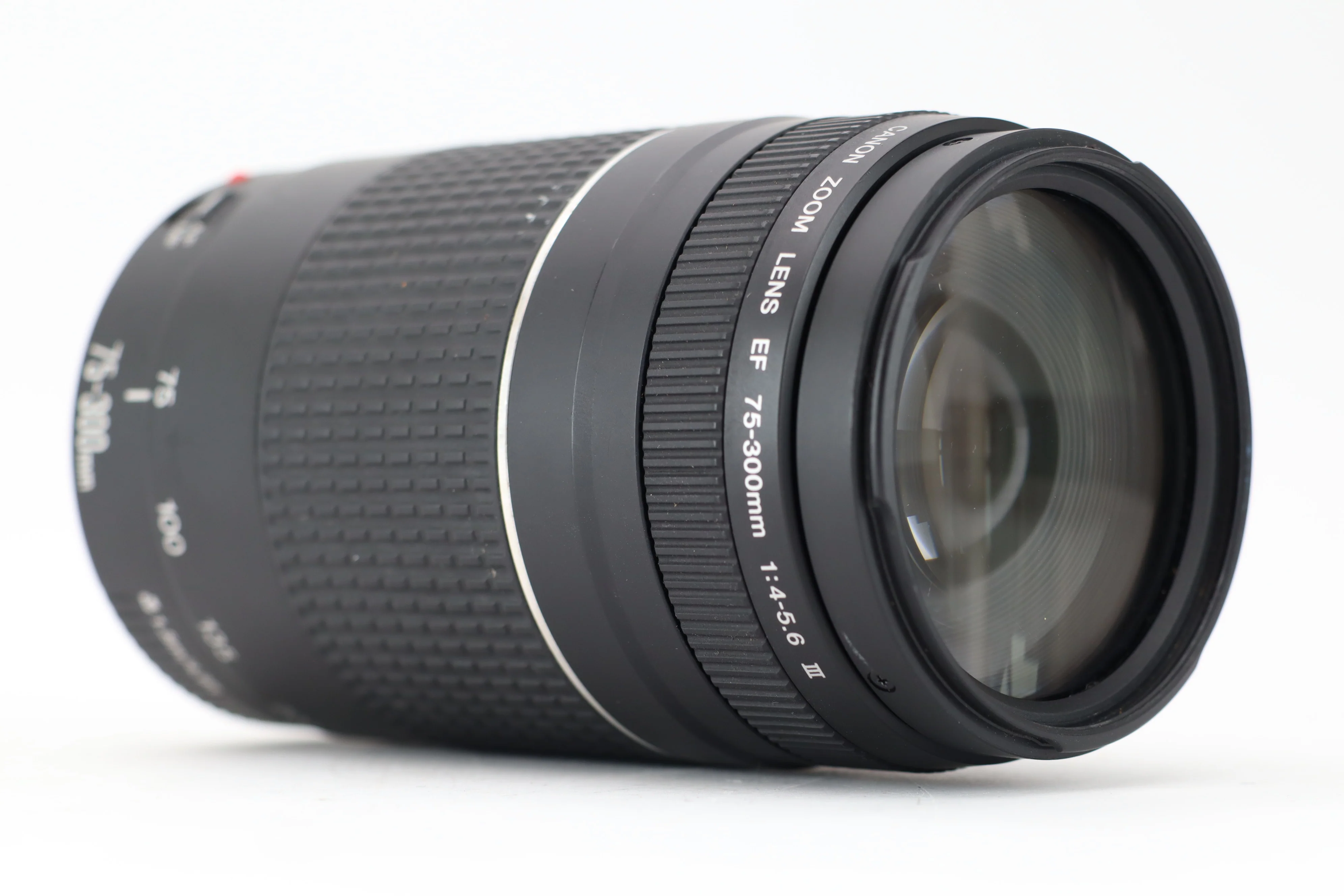 Canon EF 75-300mm 4,5-5,6 III - Image 2