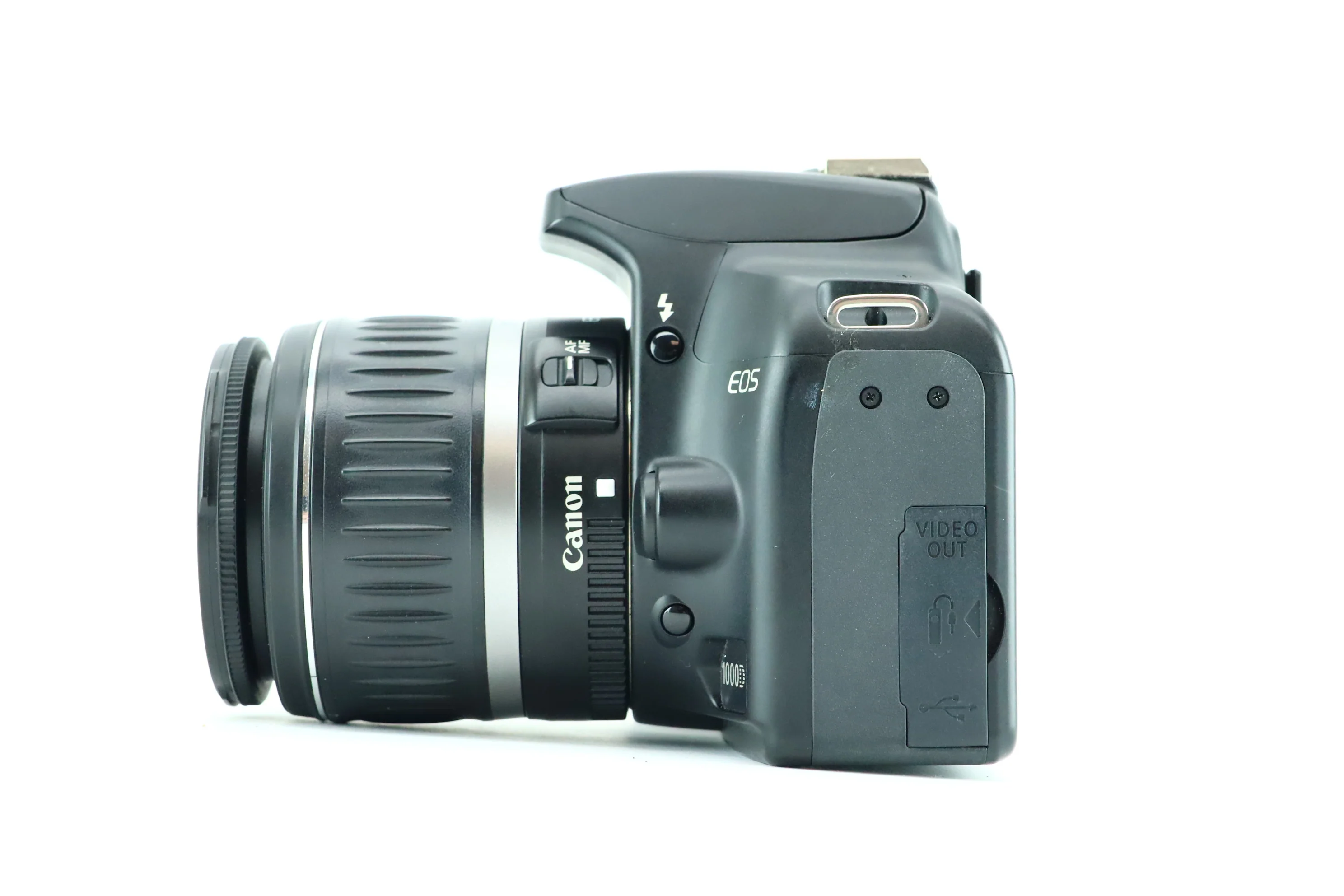 Canon EOS 1000D with Canon zoom lens 18-55mm 1:3.5-5.6 - Image 4