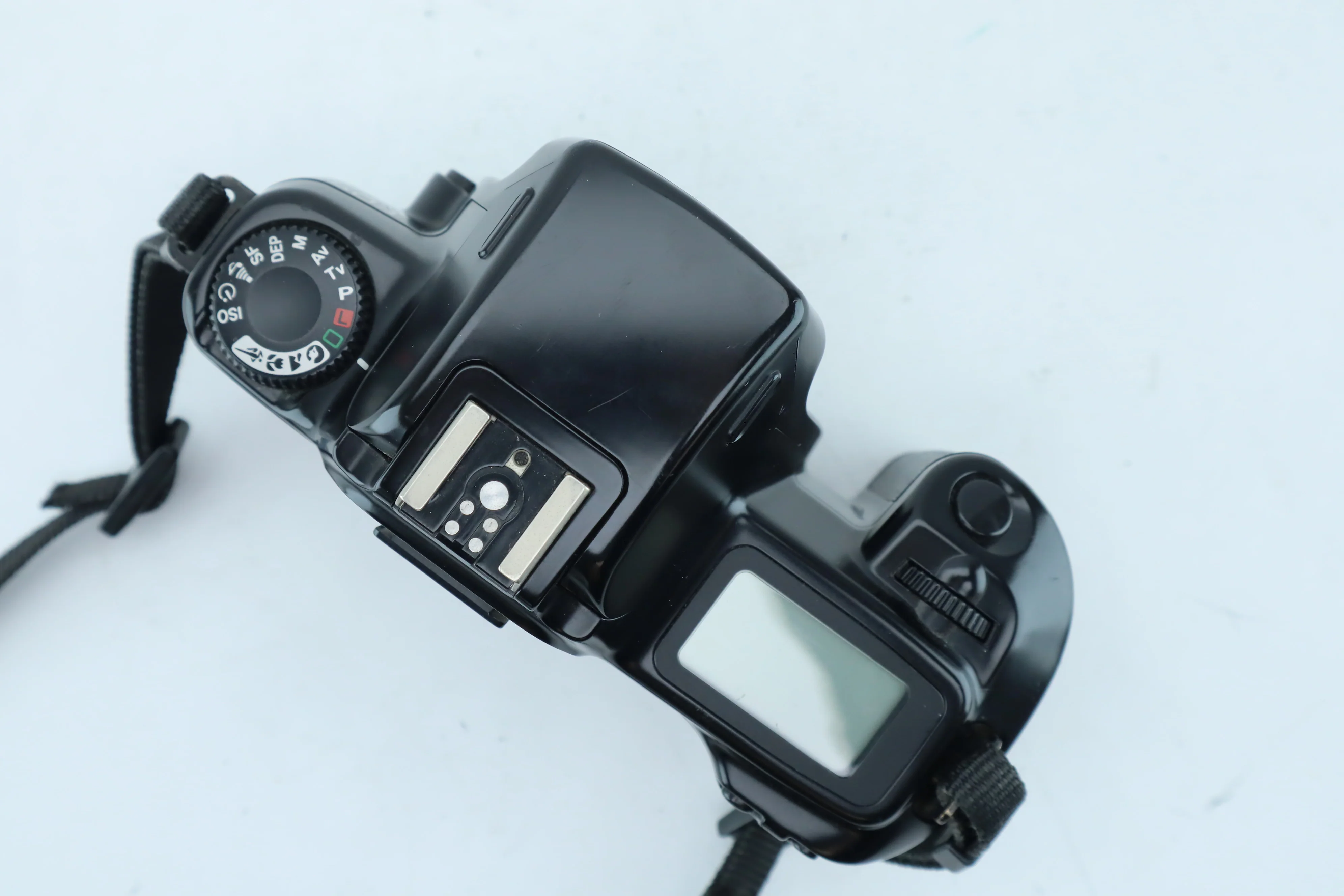 Canon EOS 1000F N - Image 5