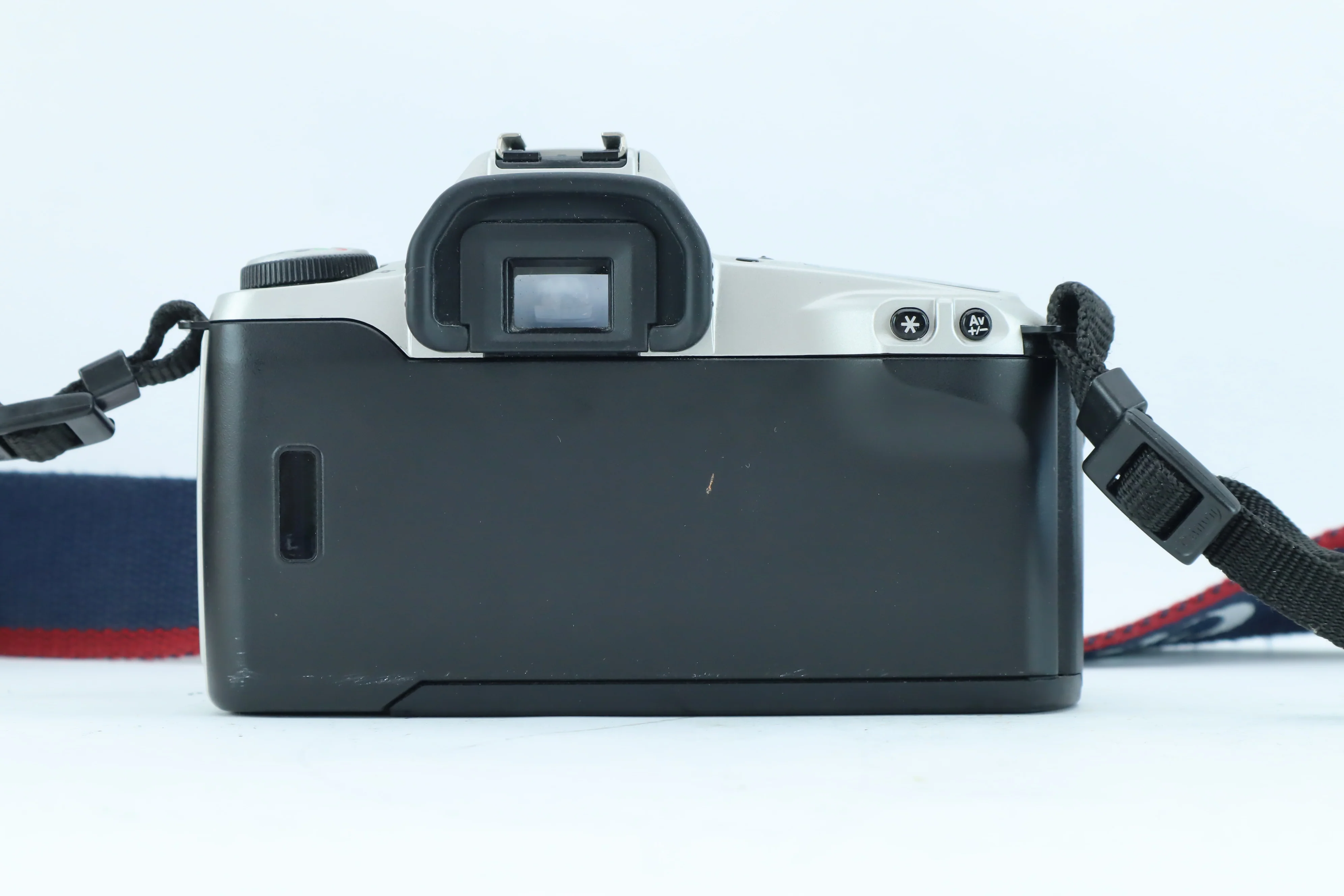 Canon EOS 500N - Image 5