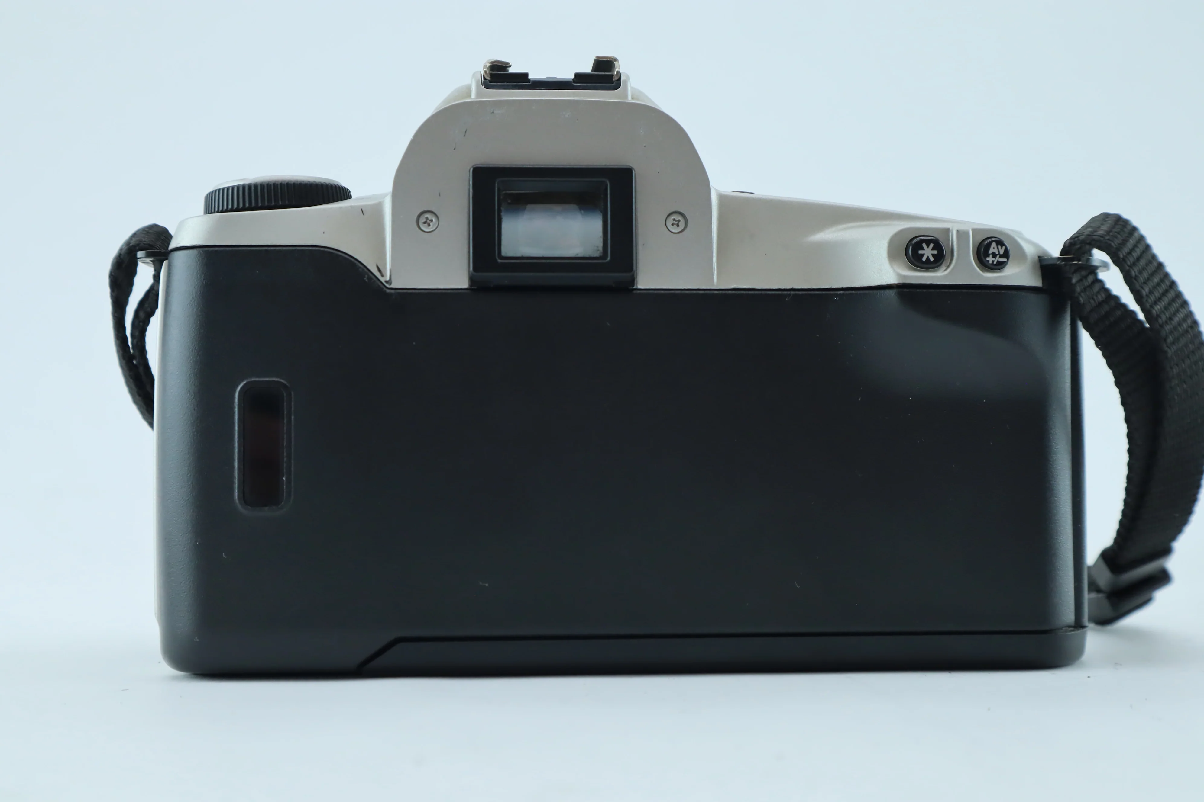 Canon EOS 500N - Image 4