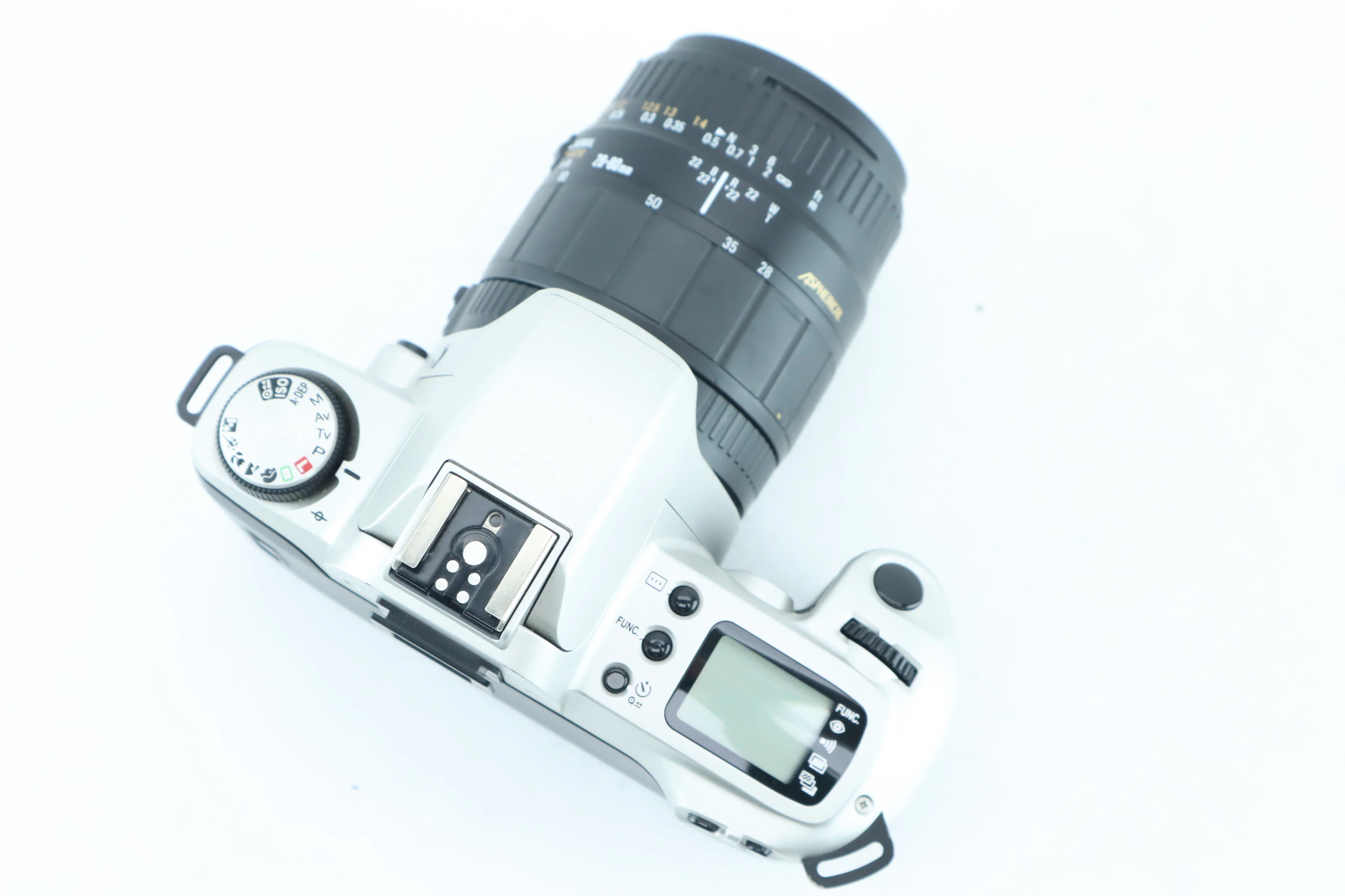 Canon EOS 500N with 28-80mm - Image 5
