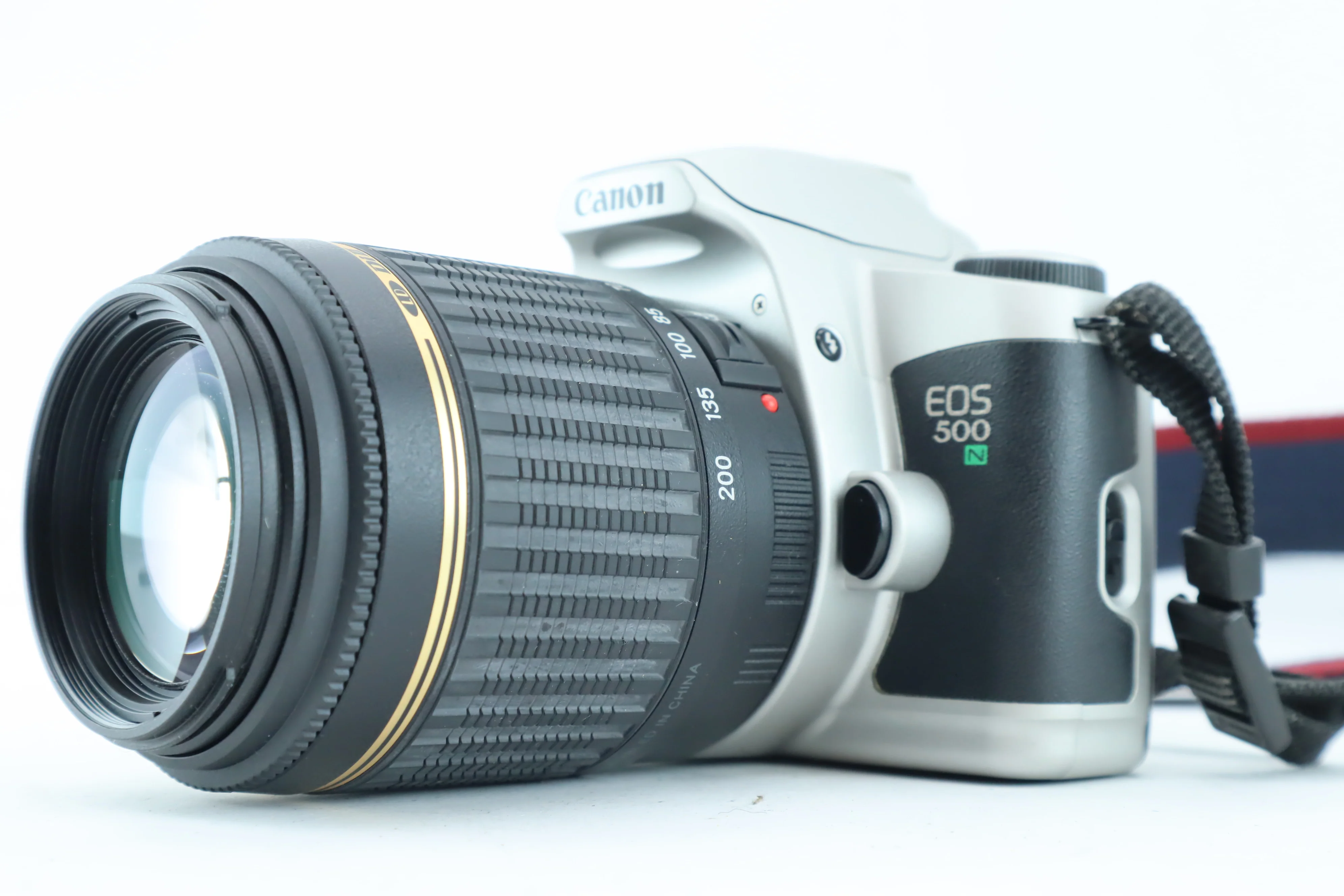 Canon EOS 500N with Tamron AF 55-200mm 4-5,6 - Image 3