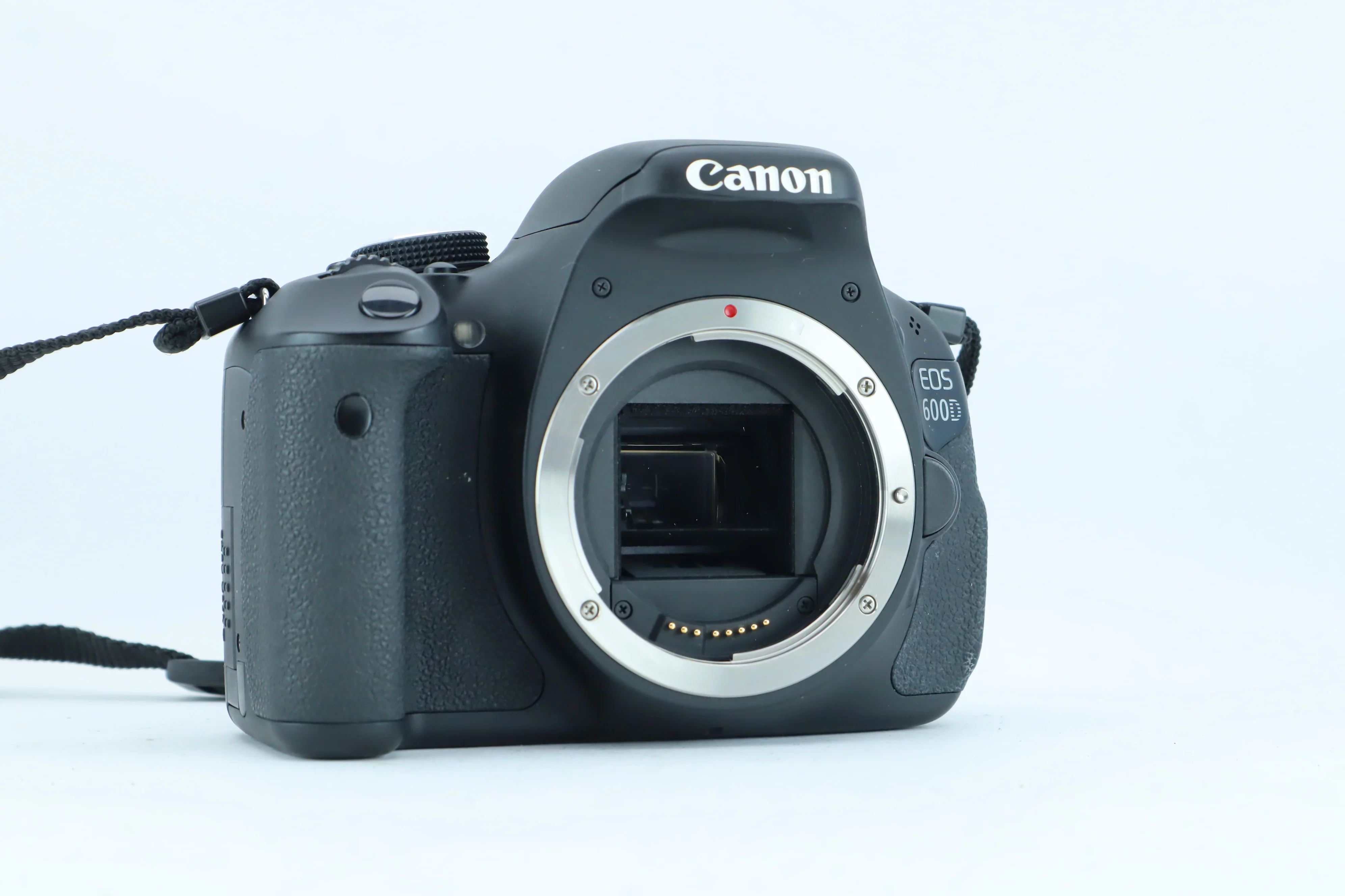 Canon EOS 600D - High-Resolution 18MP Creative Digital SLR