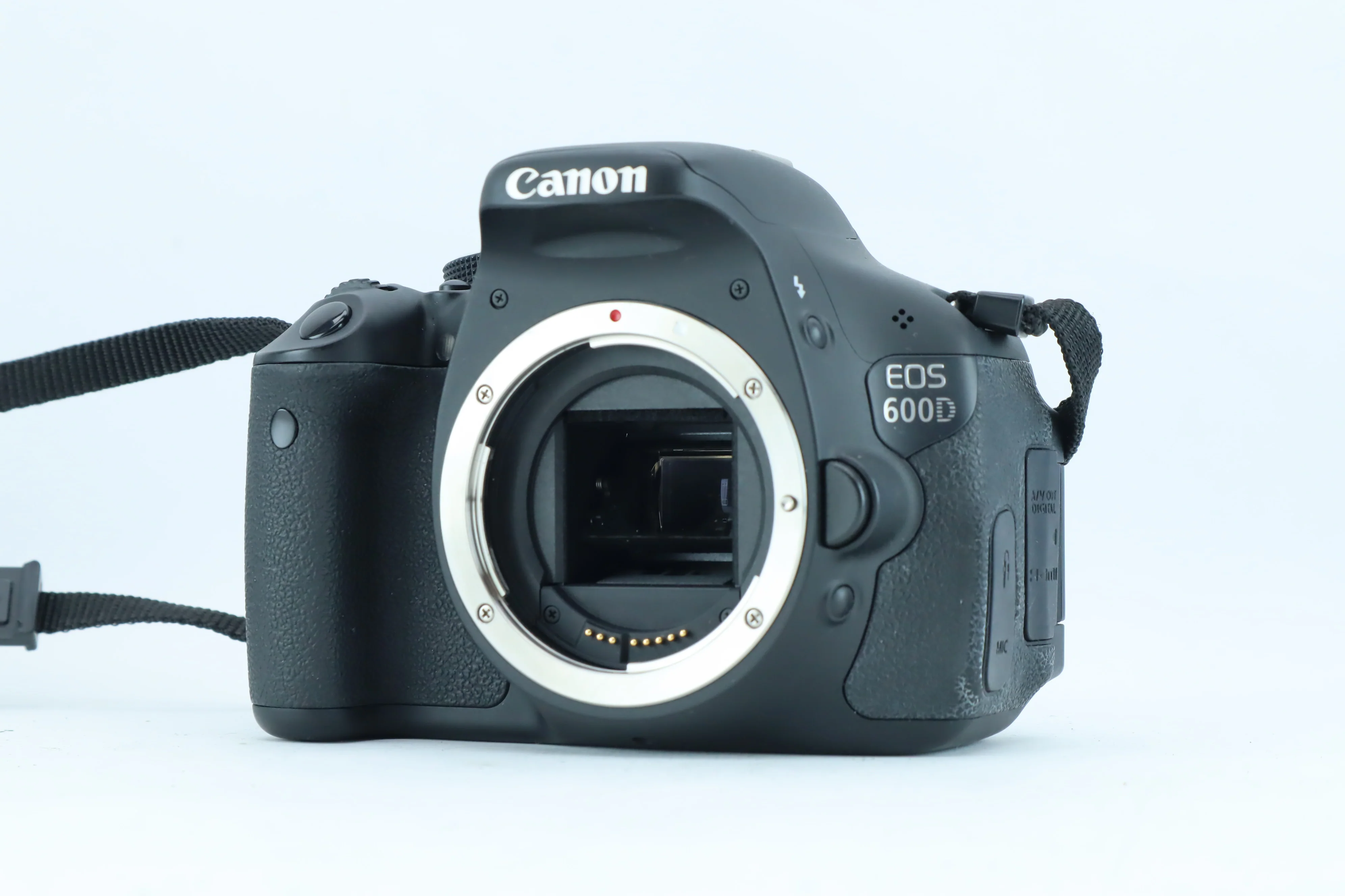 Canon EOS 600D - High-Resolution 18MP Creative Digital SLR - Image 2