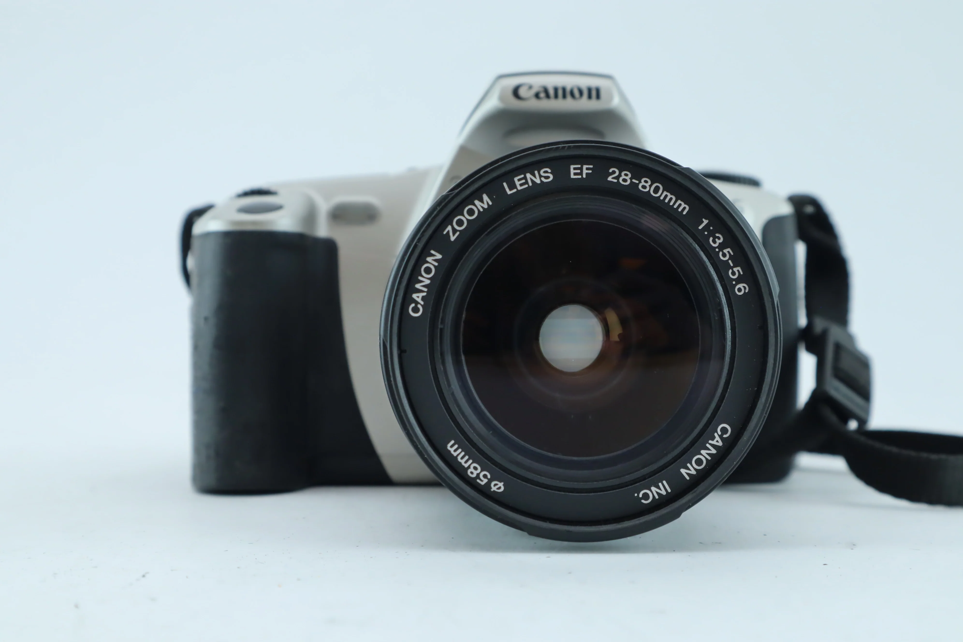 Canon EOS300 with zoom EF 28-80mm 3,5-5,6 - Image 2