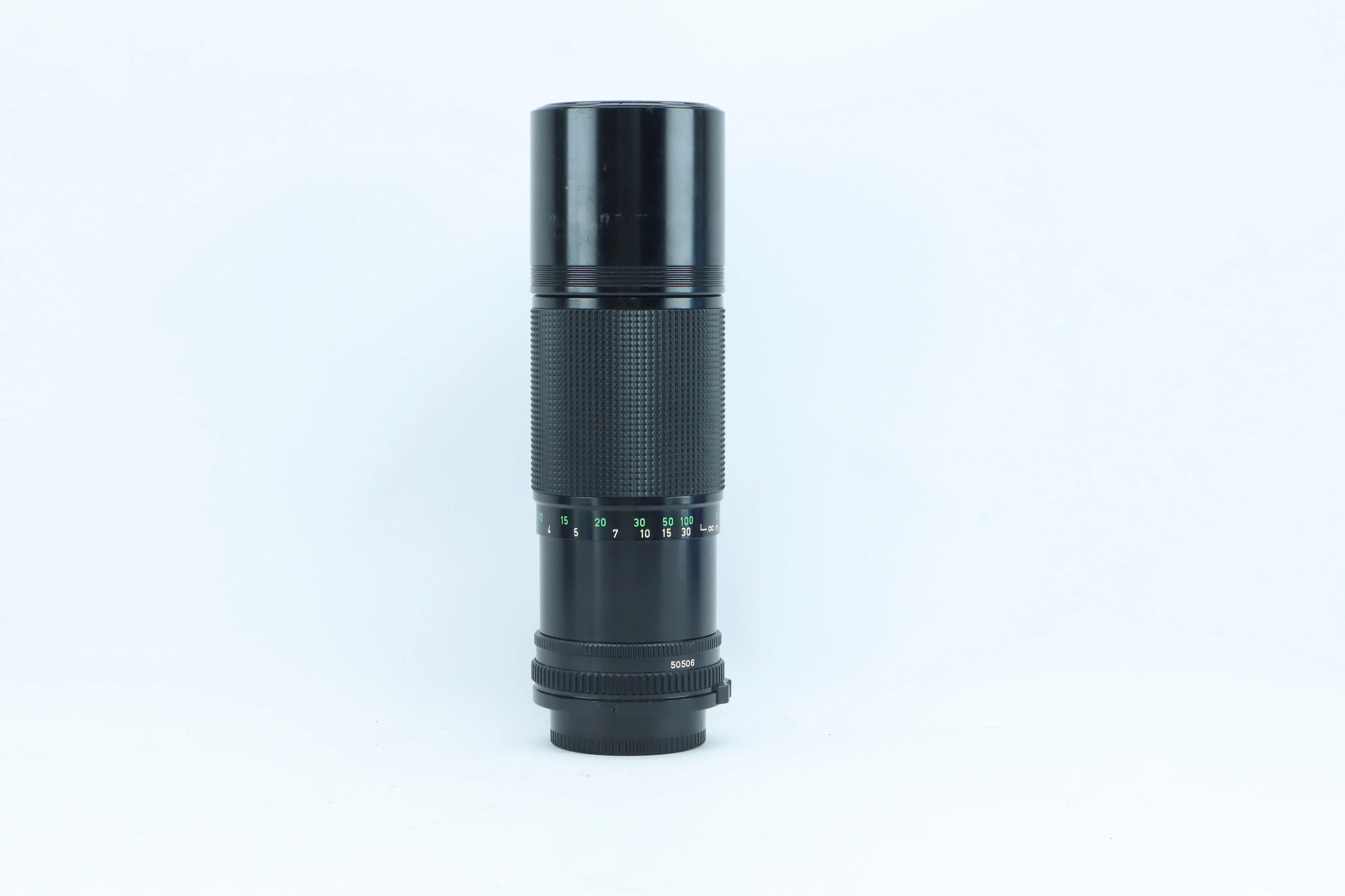 Canon FD 100-200mm f/5.6 | S/N: 50506