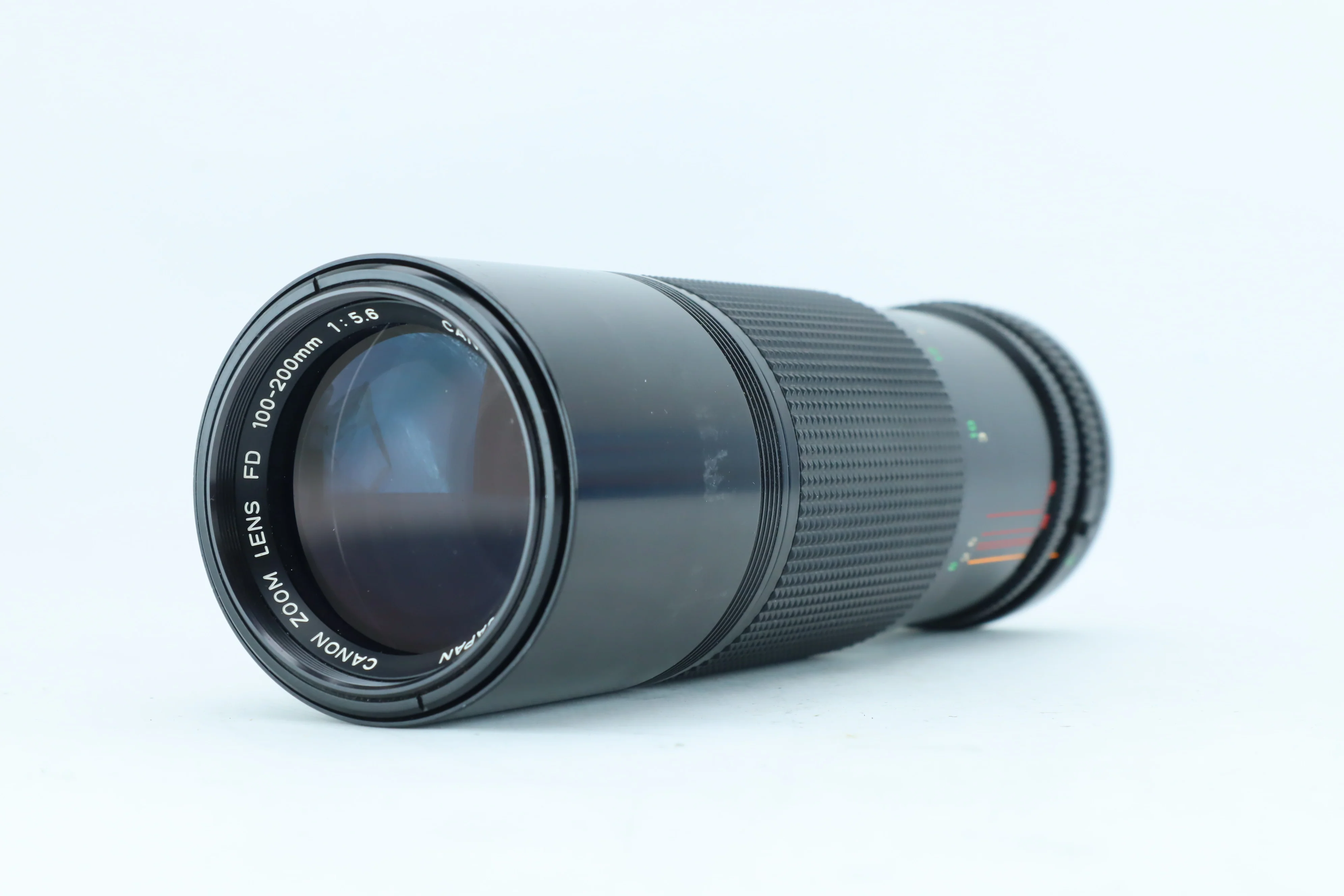 Canon FD 100-200mm f/5.6 | S/N: 50506 - Image 3