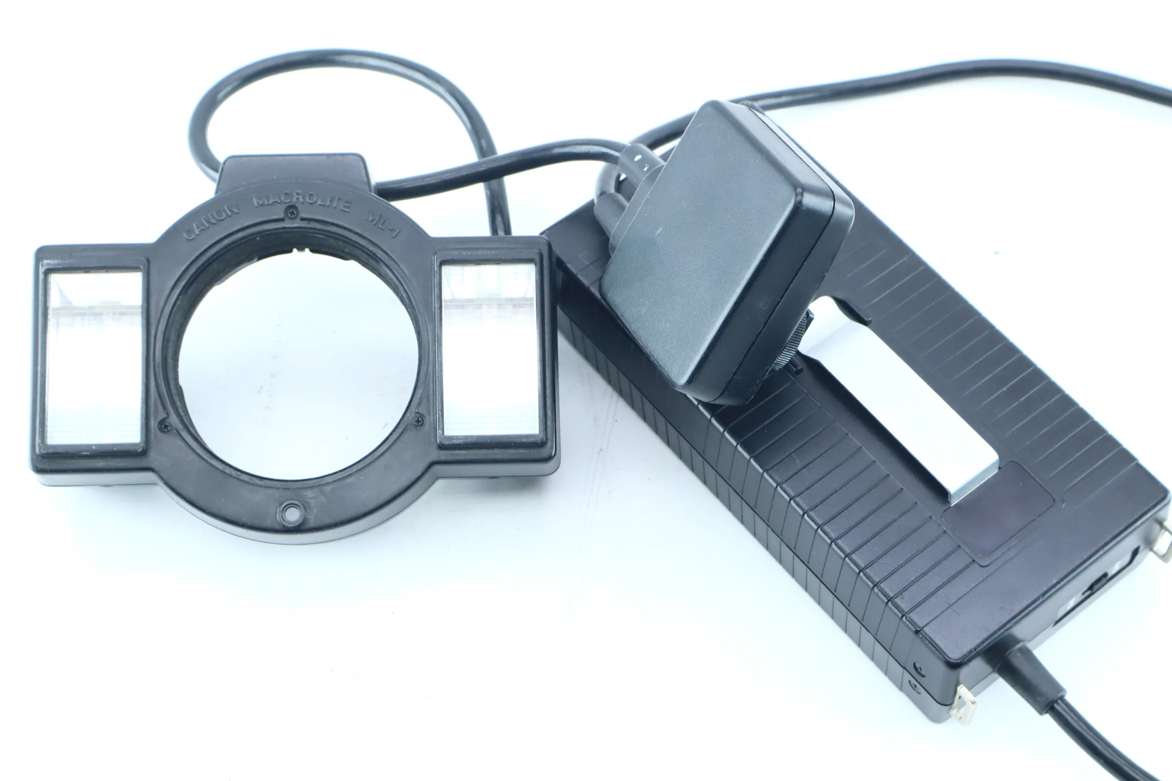 Canon Macrolite ML-1
