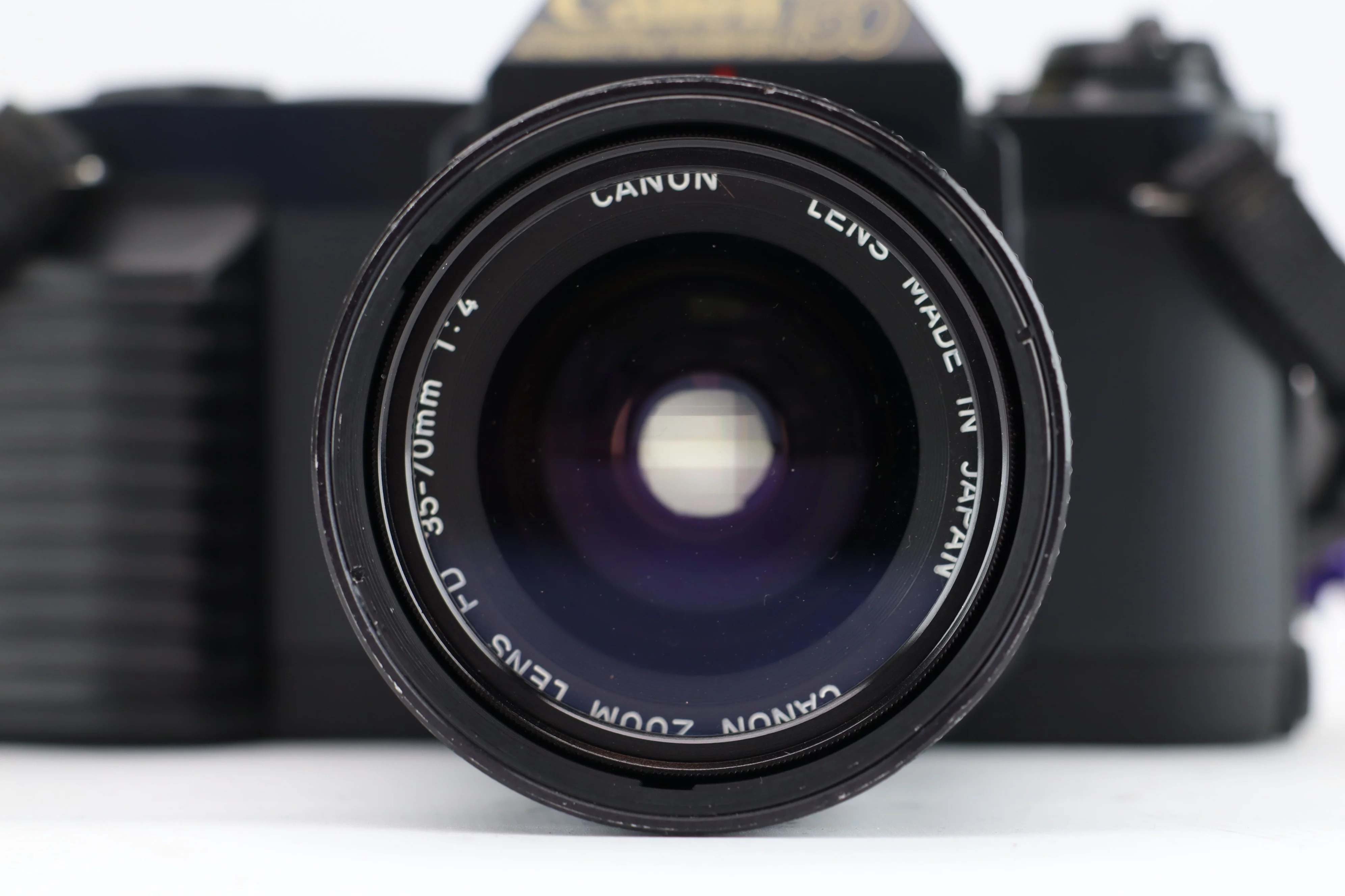 Canon T50 + FD 35-70mm 4 - Image 2