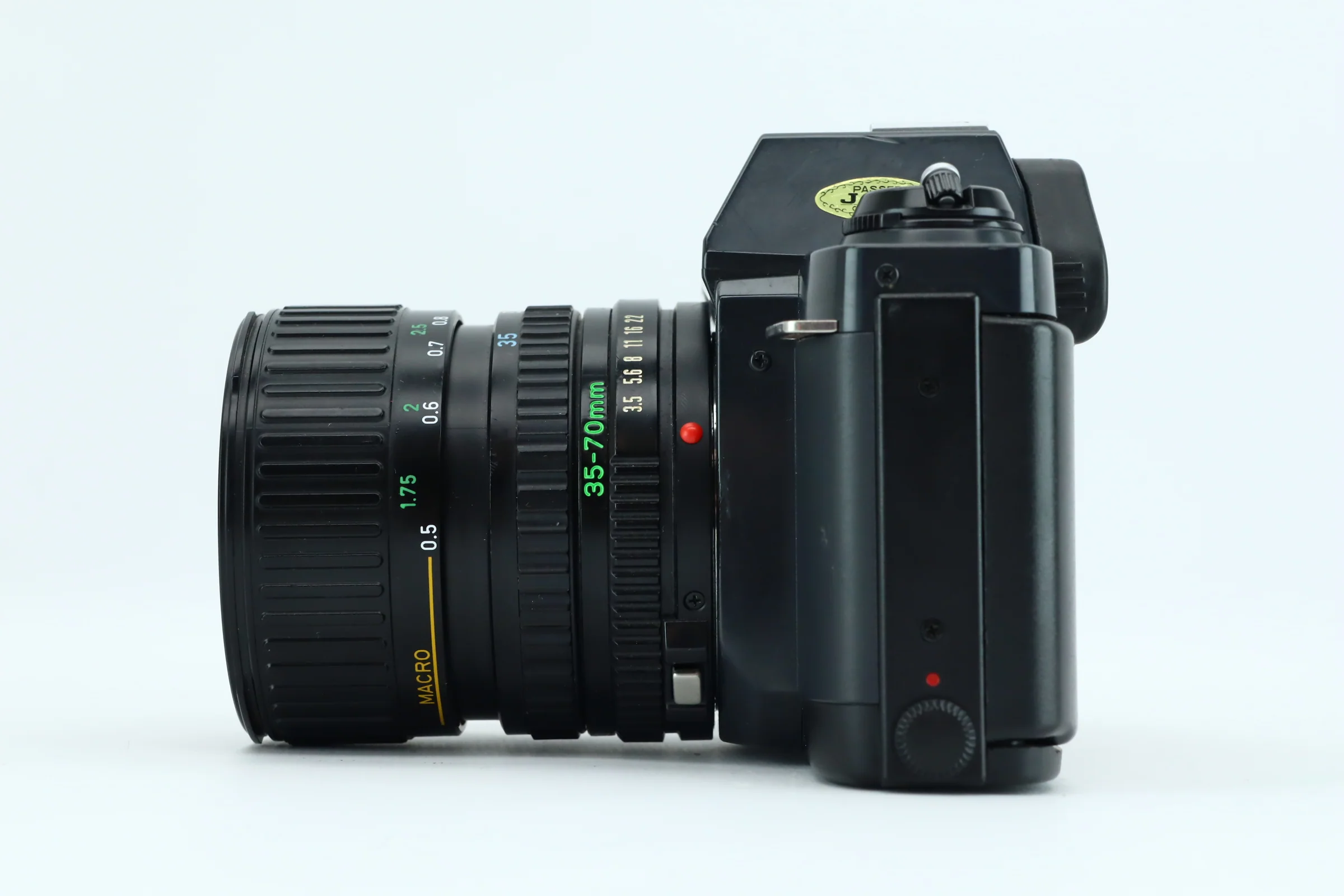 Canon T70 | Canon zoom lens FD 35-70mm 1:3.5-4.5 - Image 4