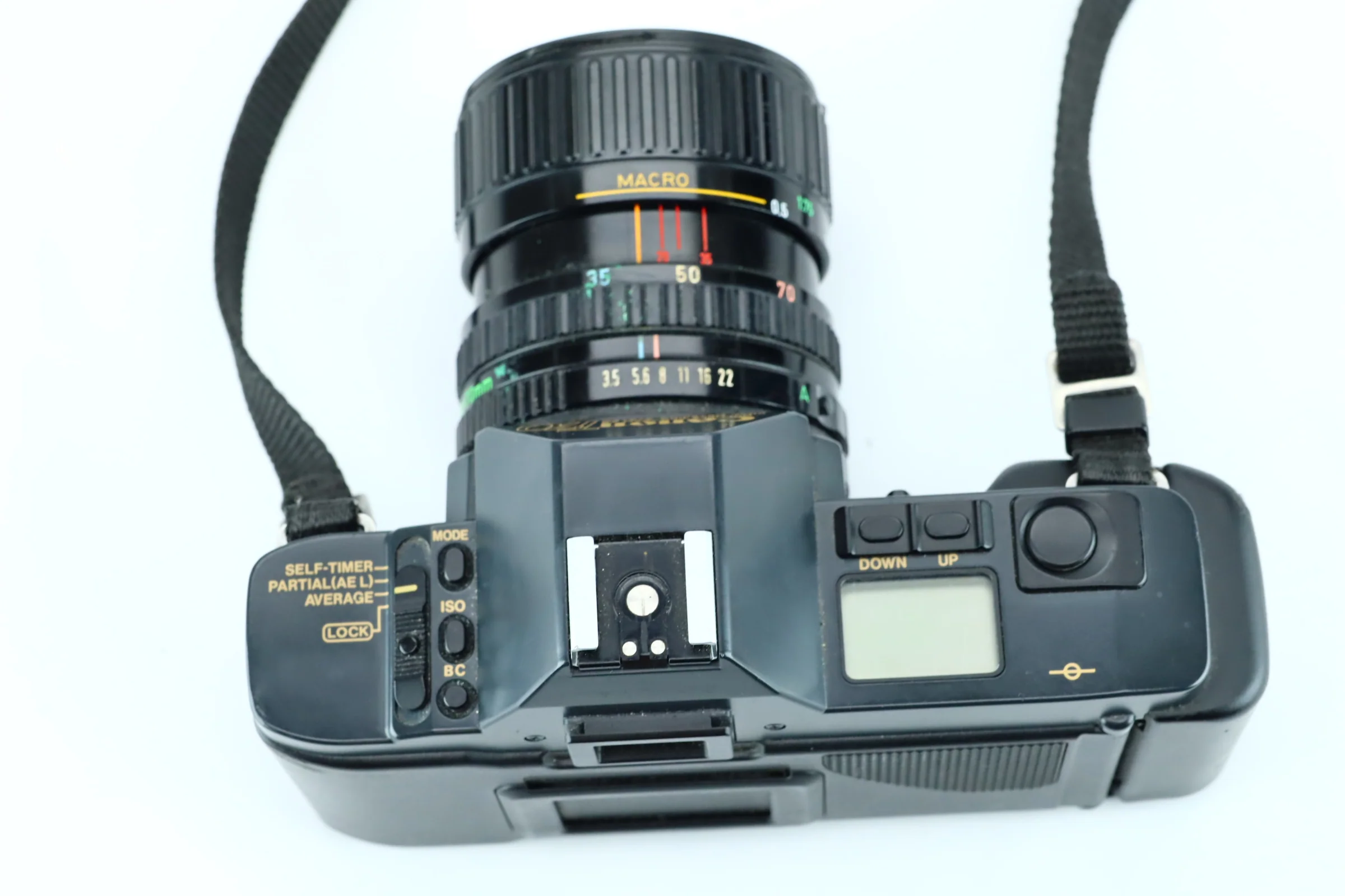 Canon T70 with Canon FD 35–70mm f/3.5–4.5 - Image 4
