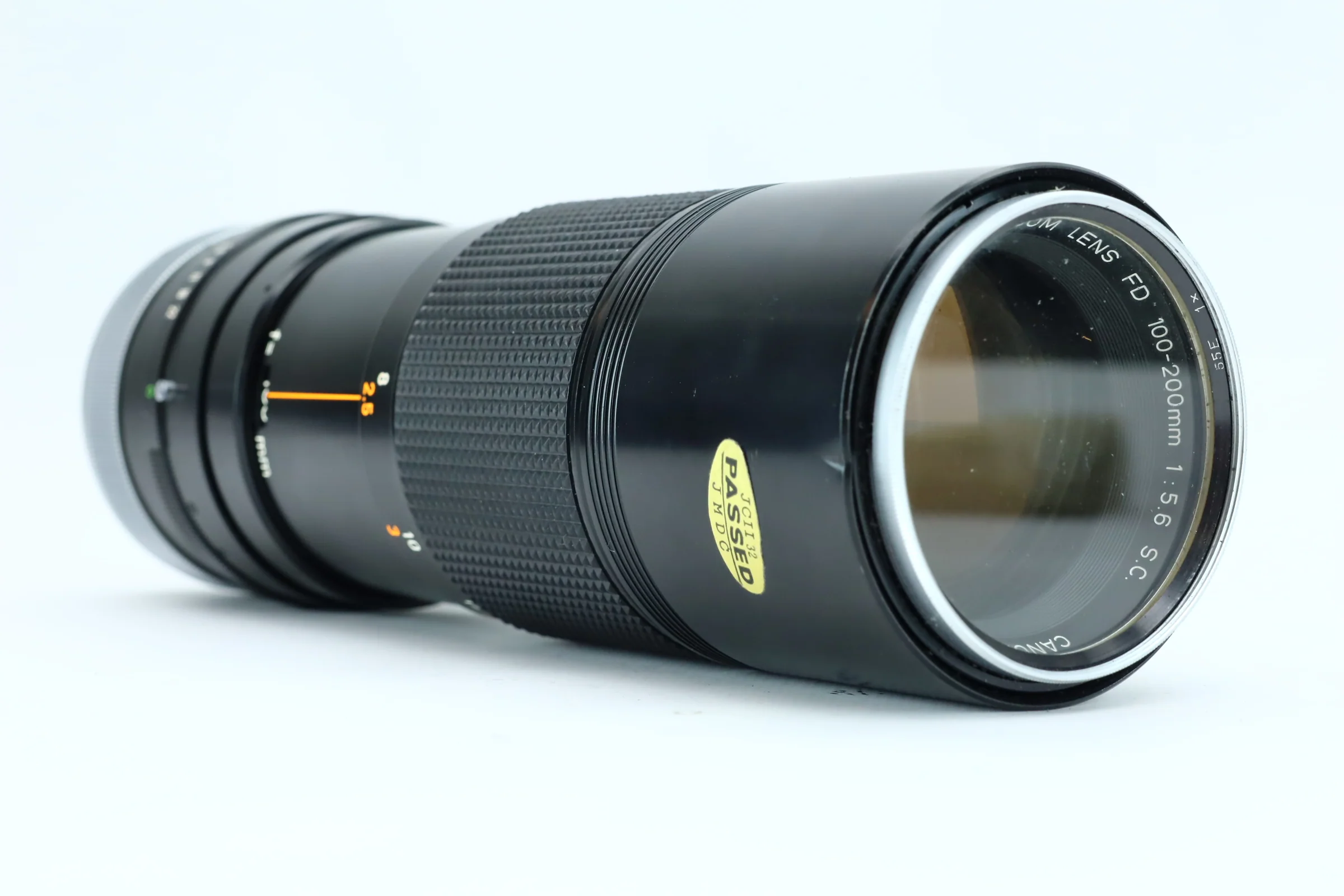 Canon Zoom Lens FD 100–200mm f/5.6 S.C. - Image 2