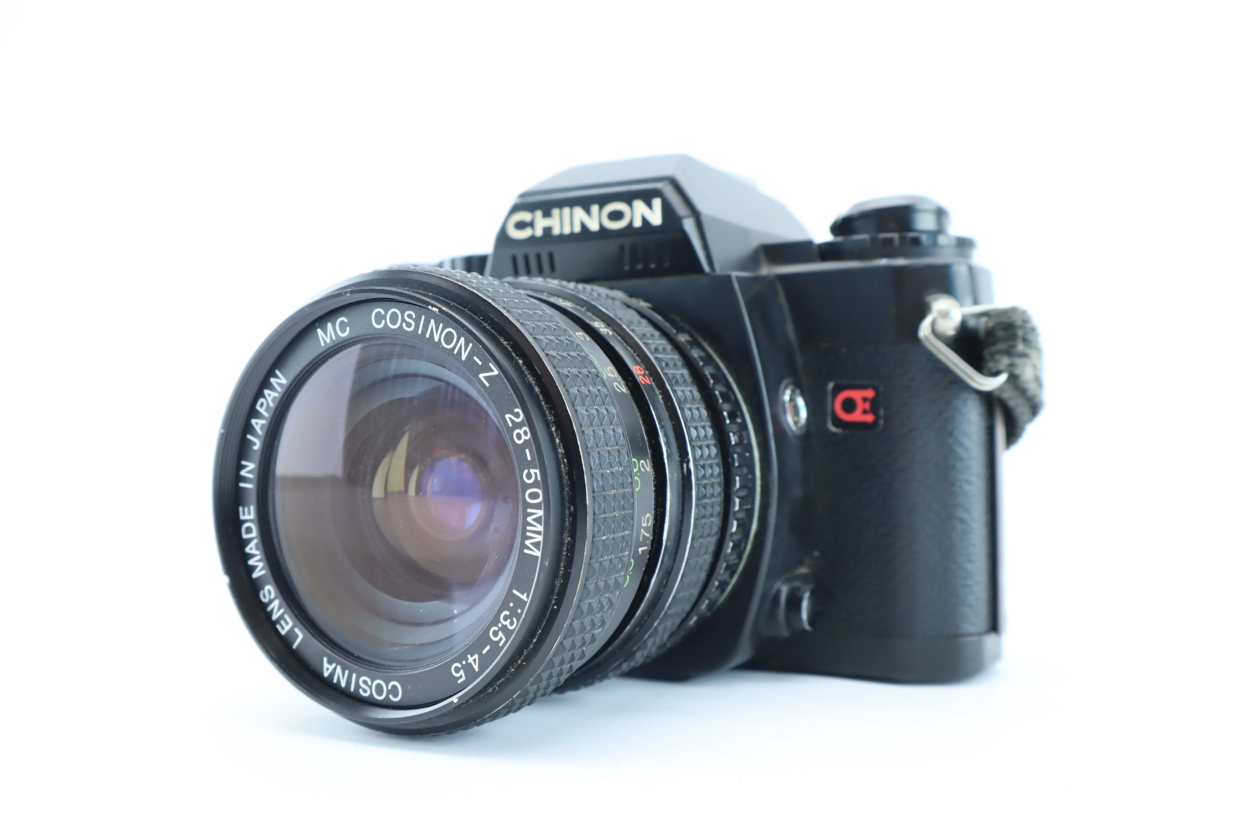 Chinon CE-4 + MC Cosinon-Z 28–50mm f/3.5–4.5 - Image 3