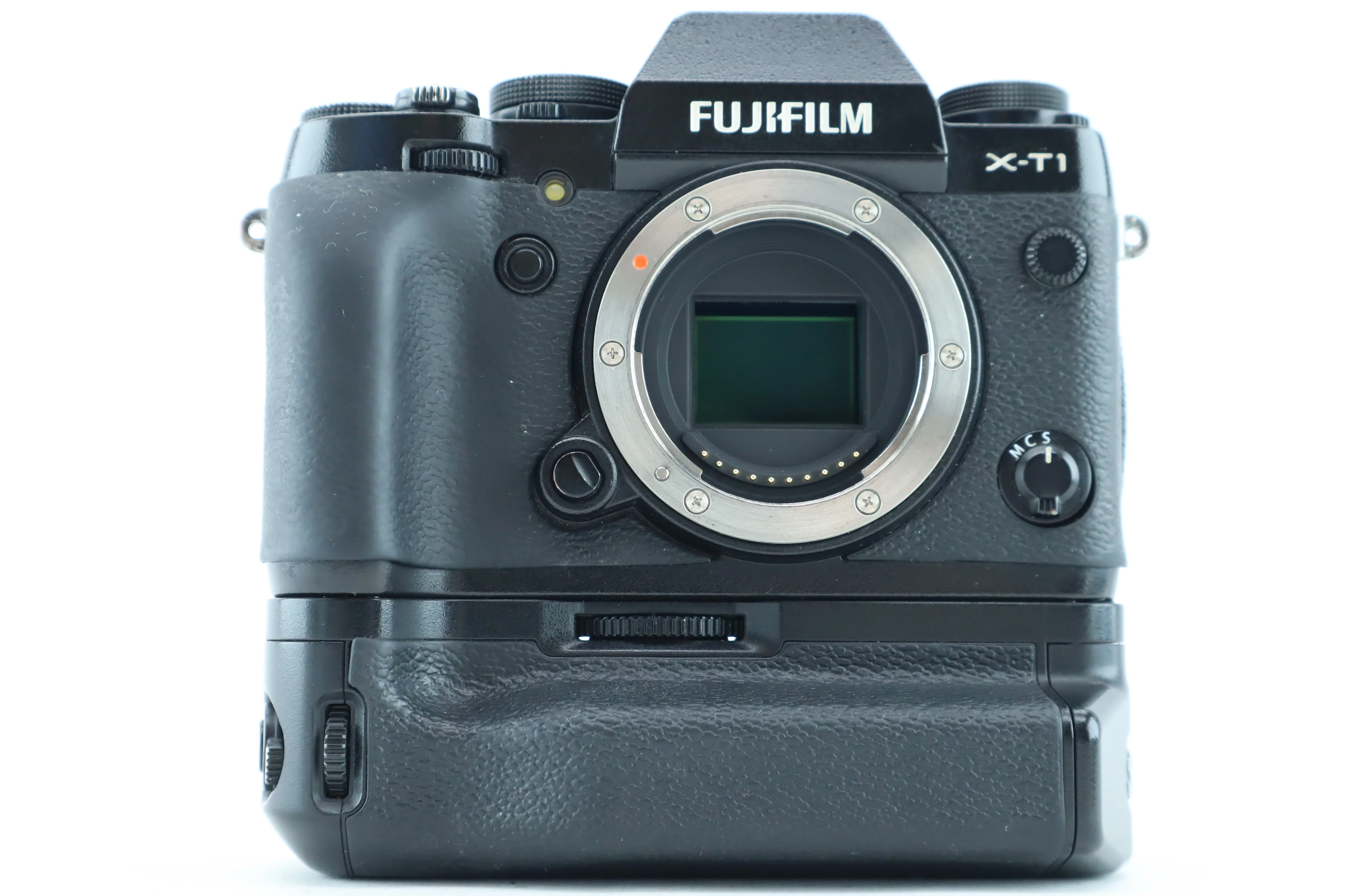 Fujifilm X-T1 and Vertical Battery Grip VG-XT1 - Image 2