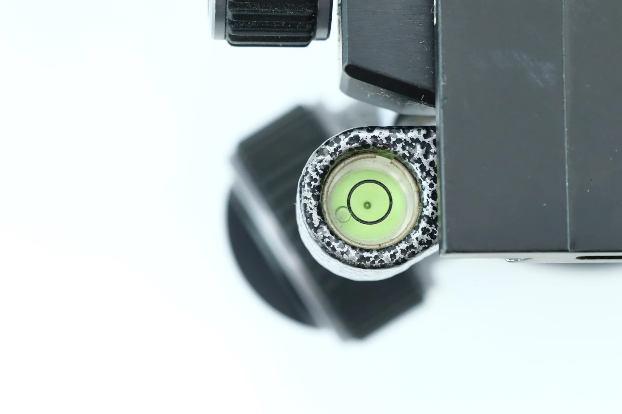 Gitzo GH3382QD Series 3 Center Ball Head - Image 4