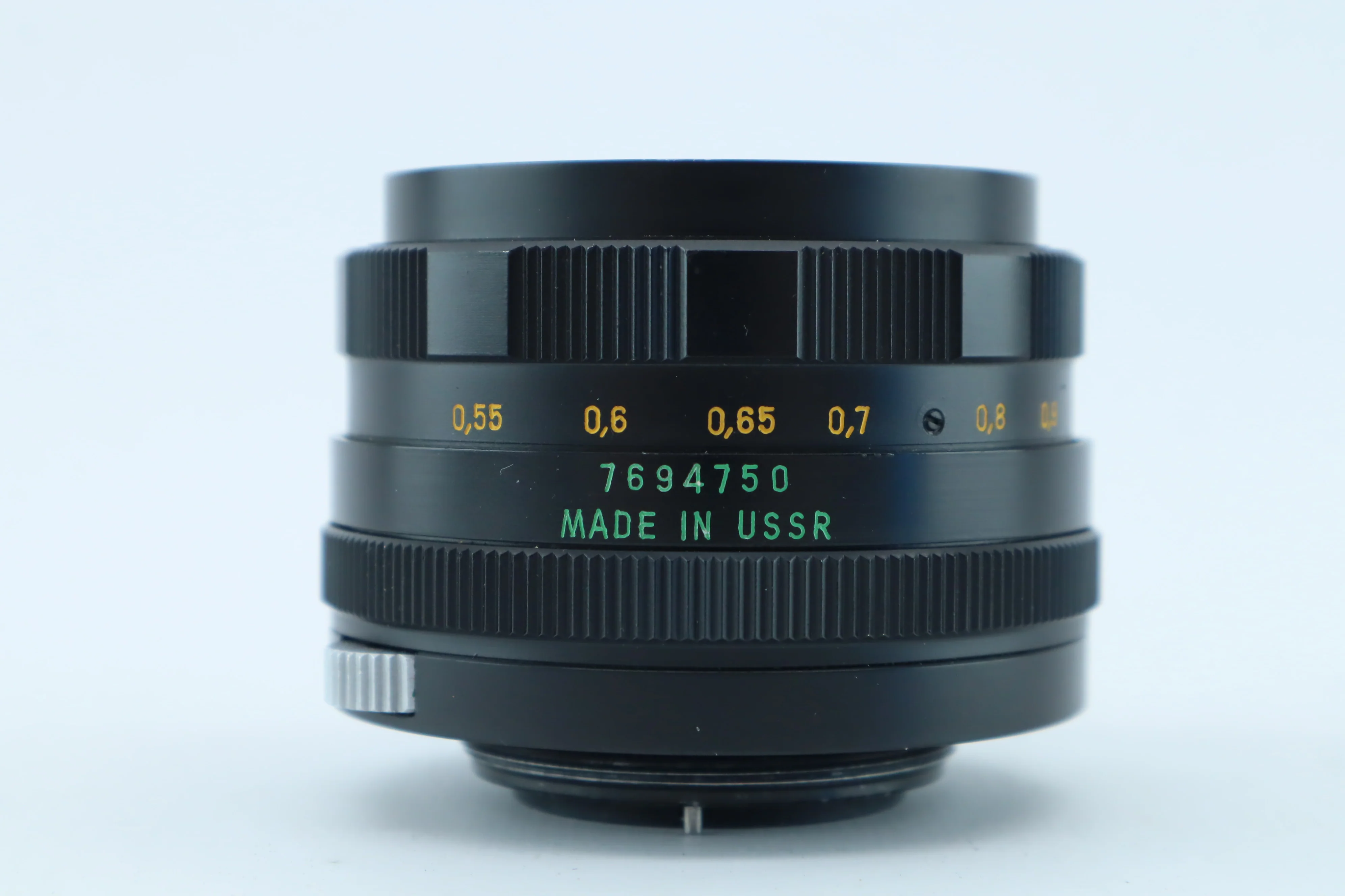 Helios-44M 58mm f/2 – Legendary Bokeh with Classic Soviet Character