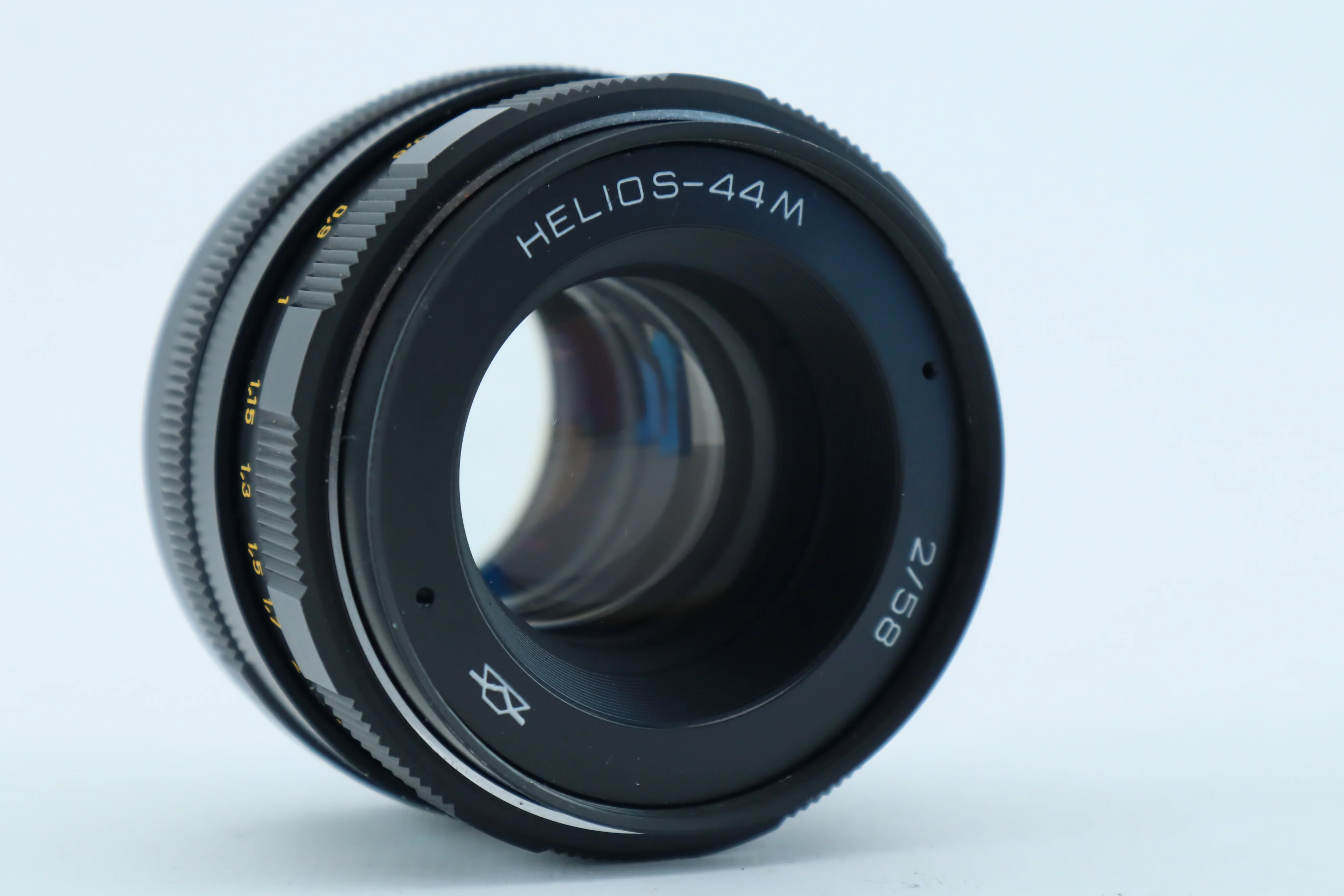Helios-44M 58mm f/2 – Legendary Bokeh with Classic Soviet Character - Image 3