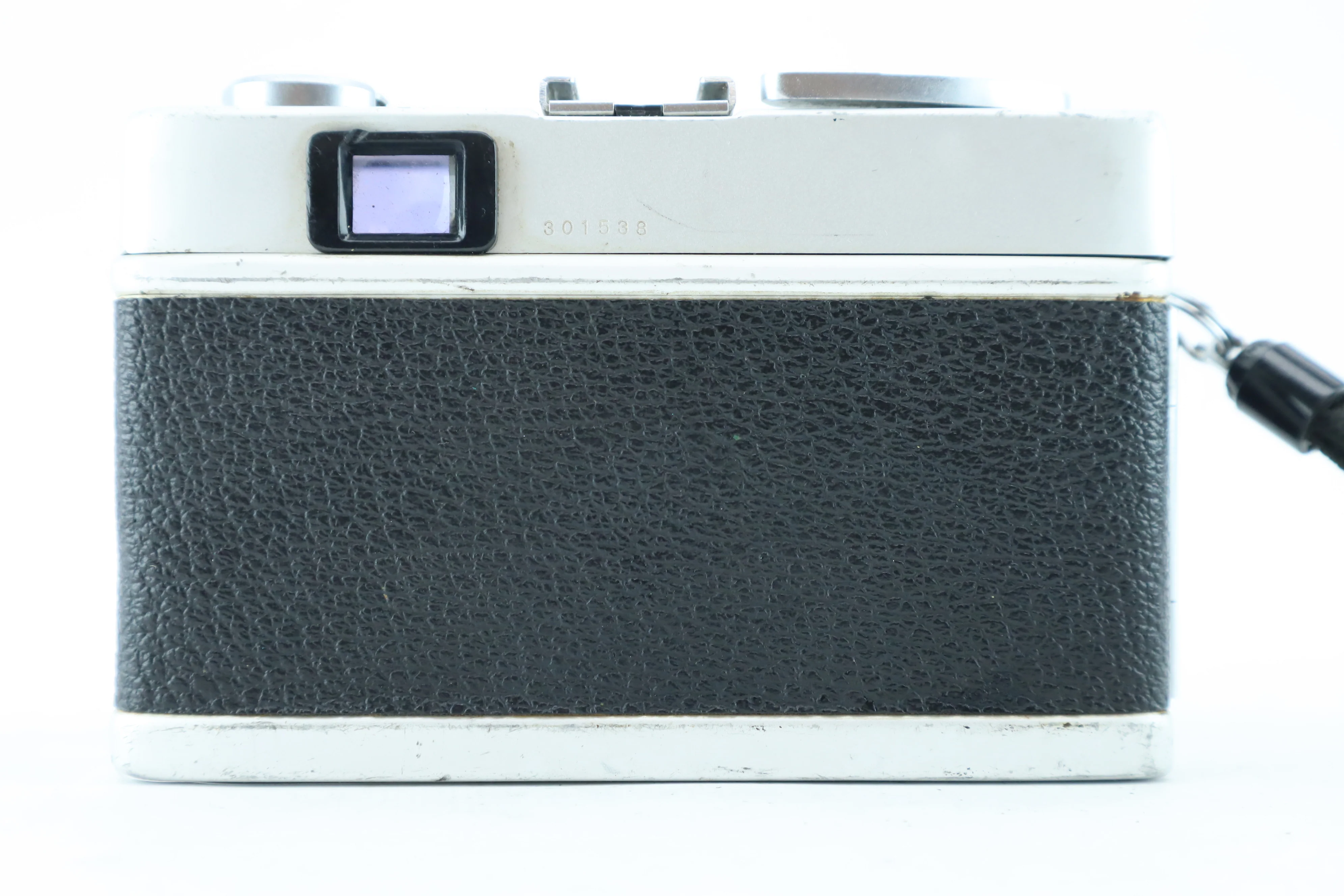 Konica C35 V with a Hexanon 1:2.8 f=38mm lens - Image 4