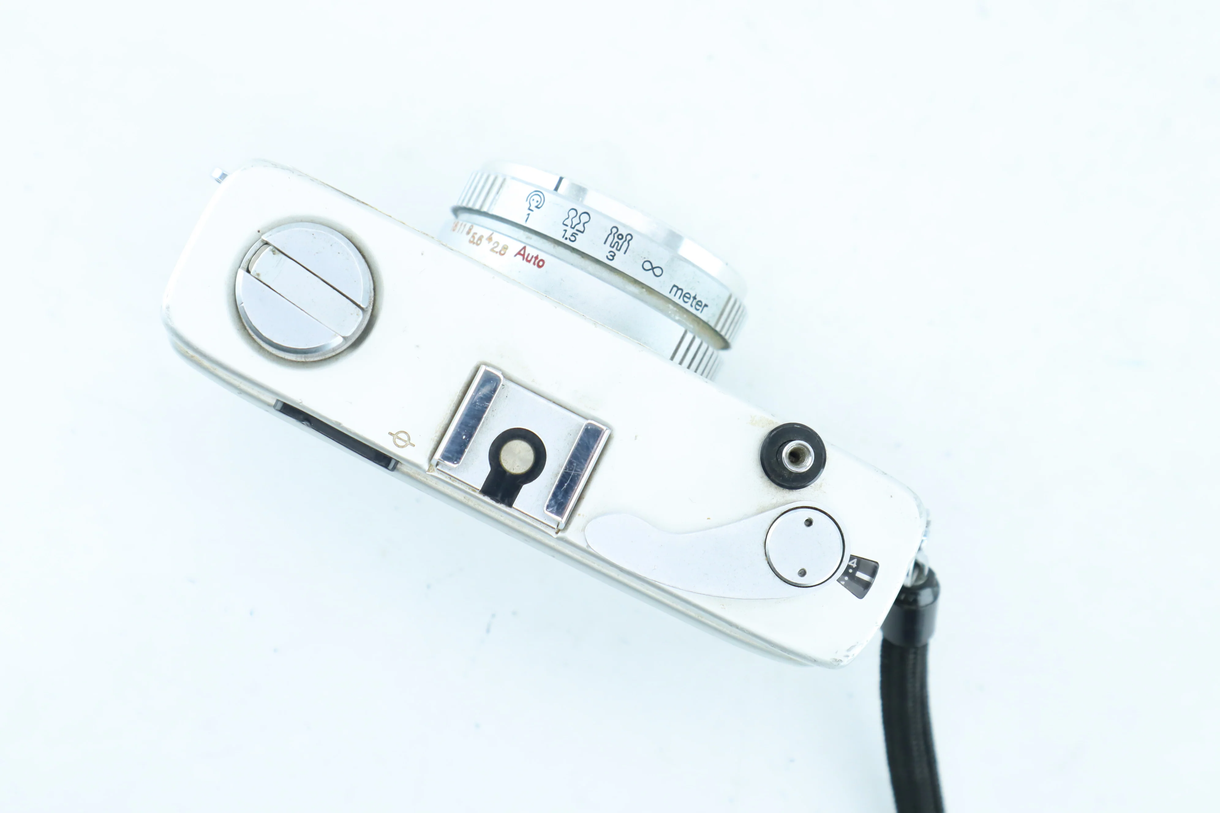 Konica C35 V with a Hexanon 1:2.8 f=38mm lens - Image 5