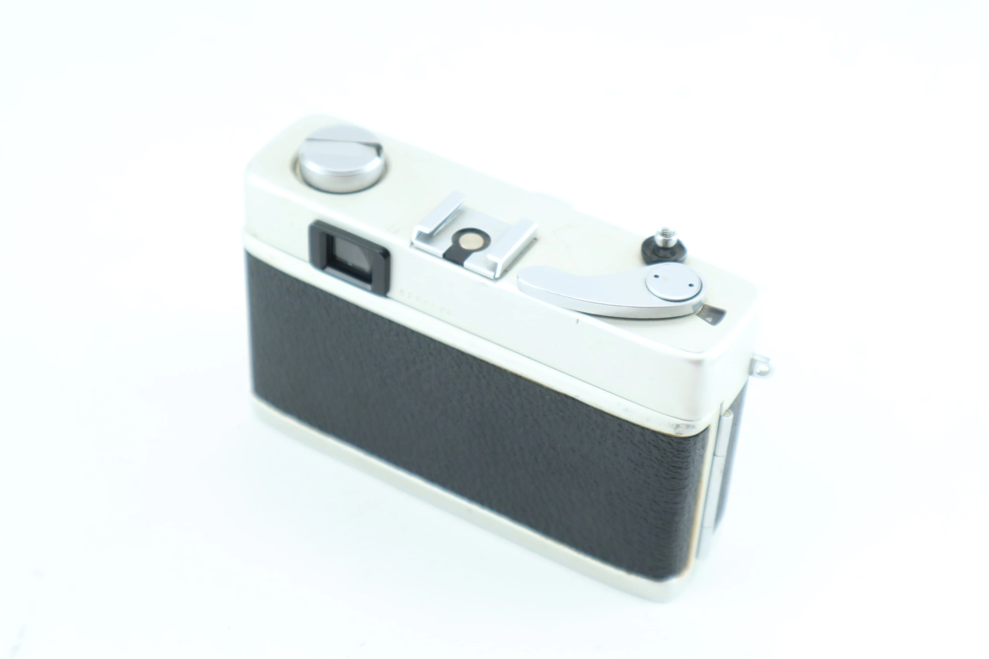 Konica C35 V with Konica Hexanon 1:2.8 f=38mm - Image 6
