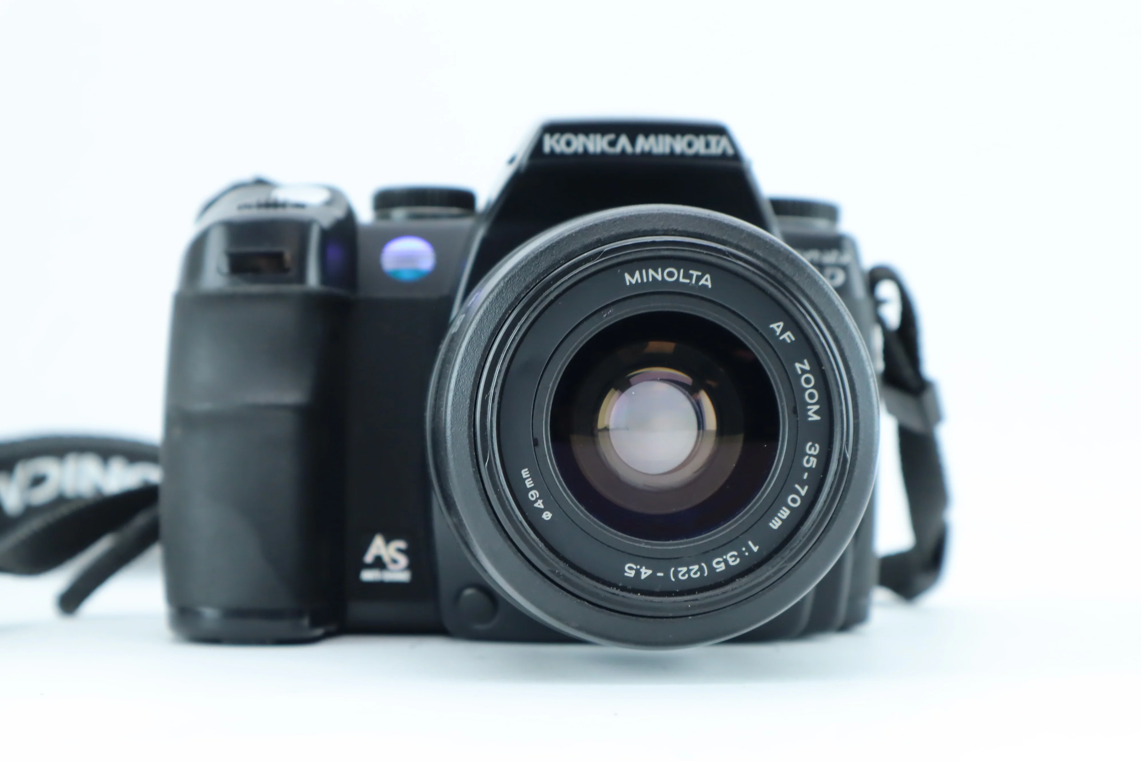 Konica Minolta Dynax 5D with AF zoom 35-70mm 1:3.5-4.5 - Image 2