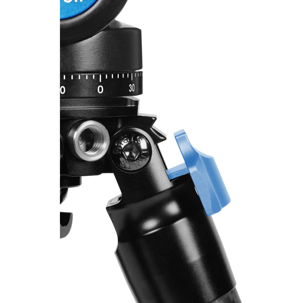 Landscape Tripod L-324F + VH-10 Head - Image 3