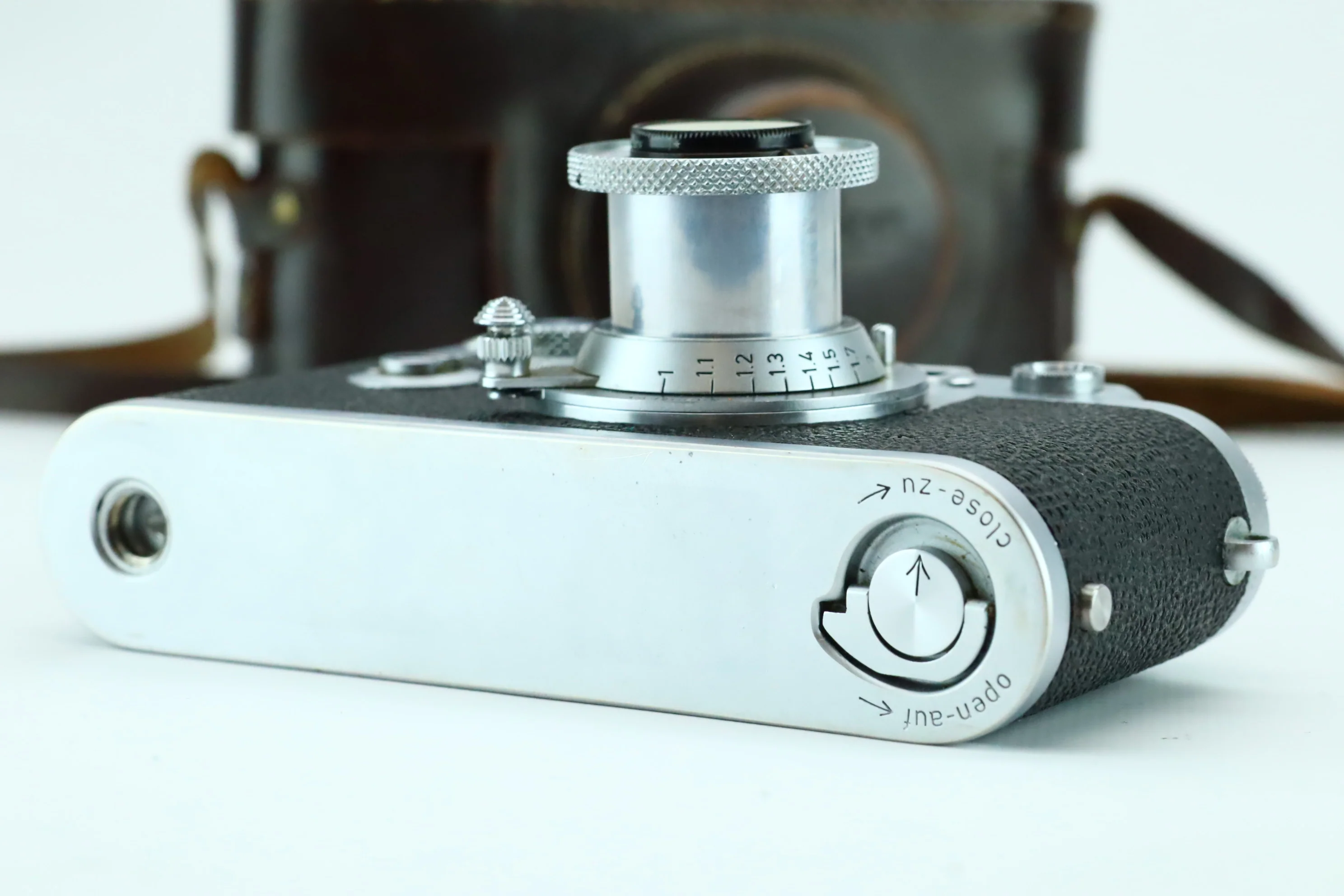 Leica IIIf Red Dial and Leitz Elmar 50mm f/3.5  *Like New* - Image 5