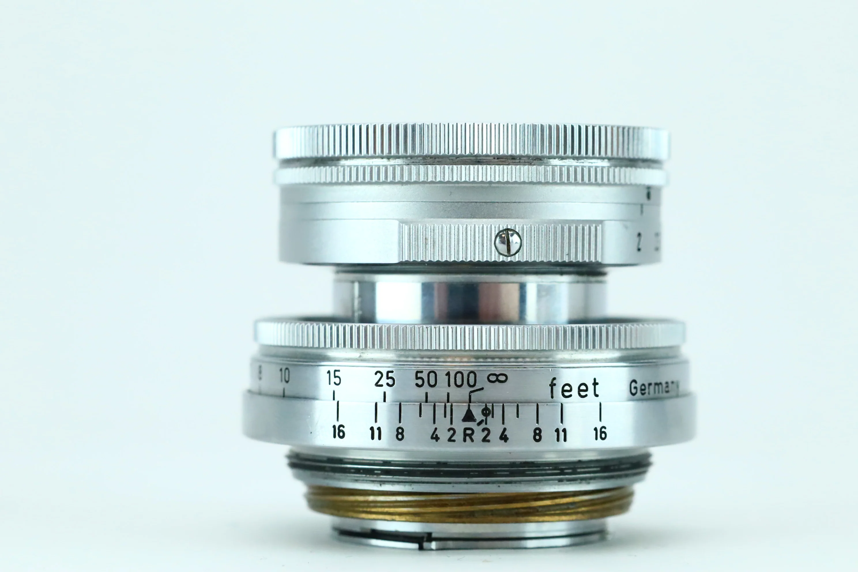 Leica Summitar 50mm f/2 SR: 980576