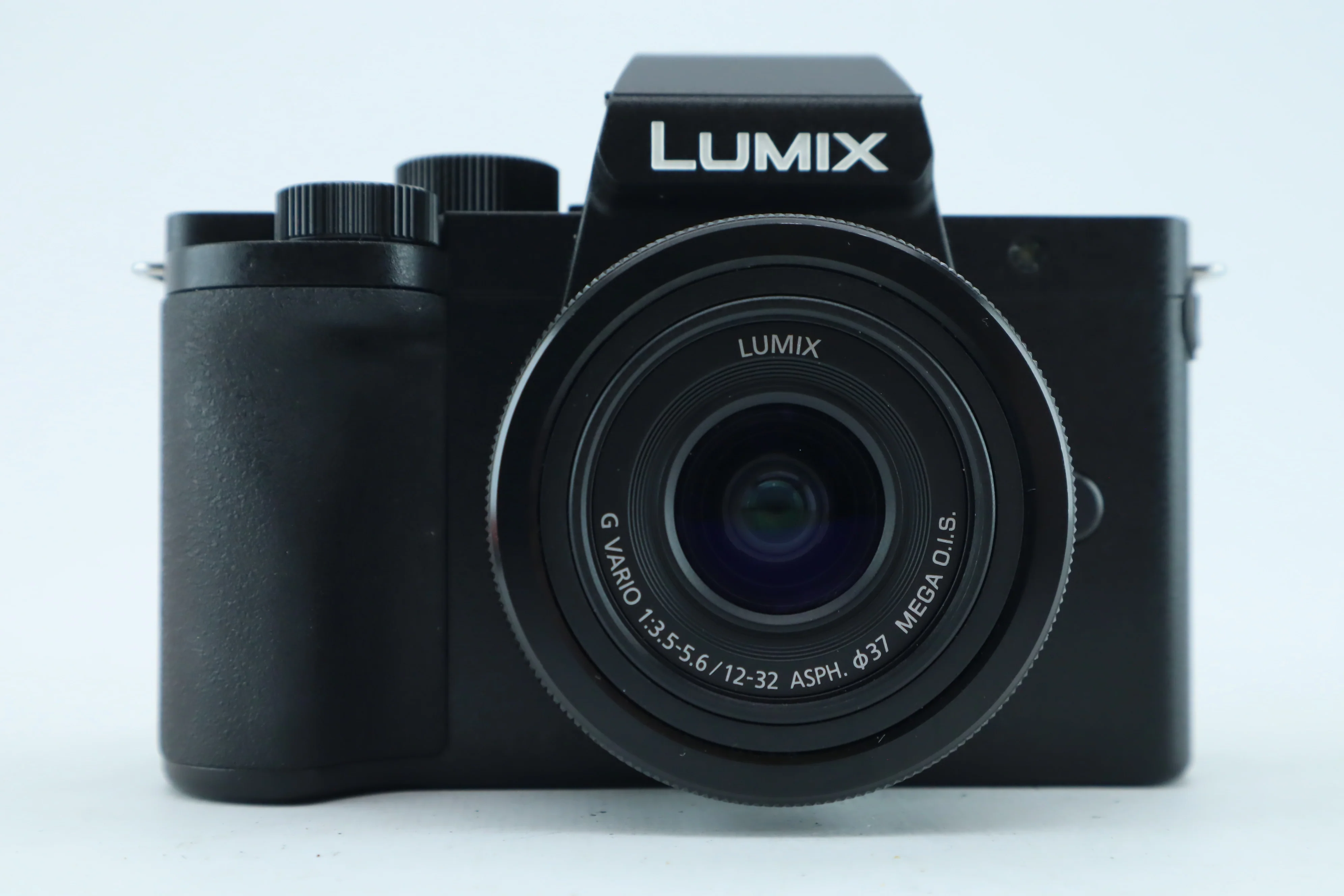 Panasonic lumix G100D with vario 3,5-5,6/12-32mm - Image 2