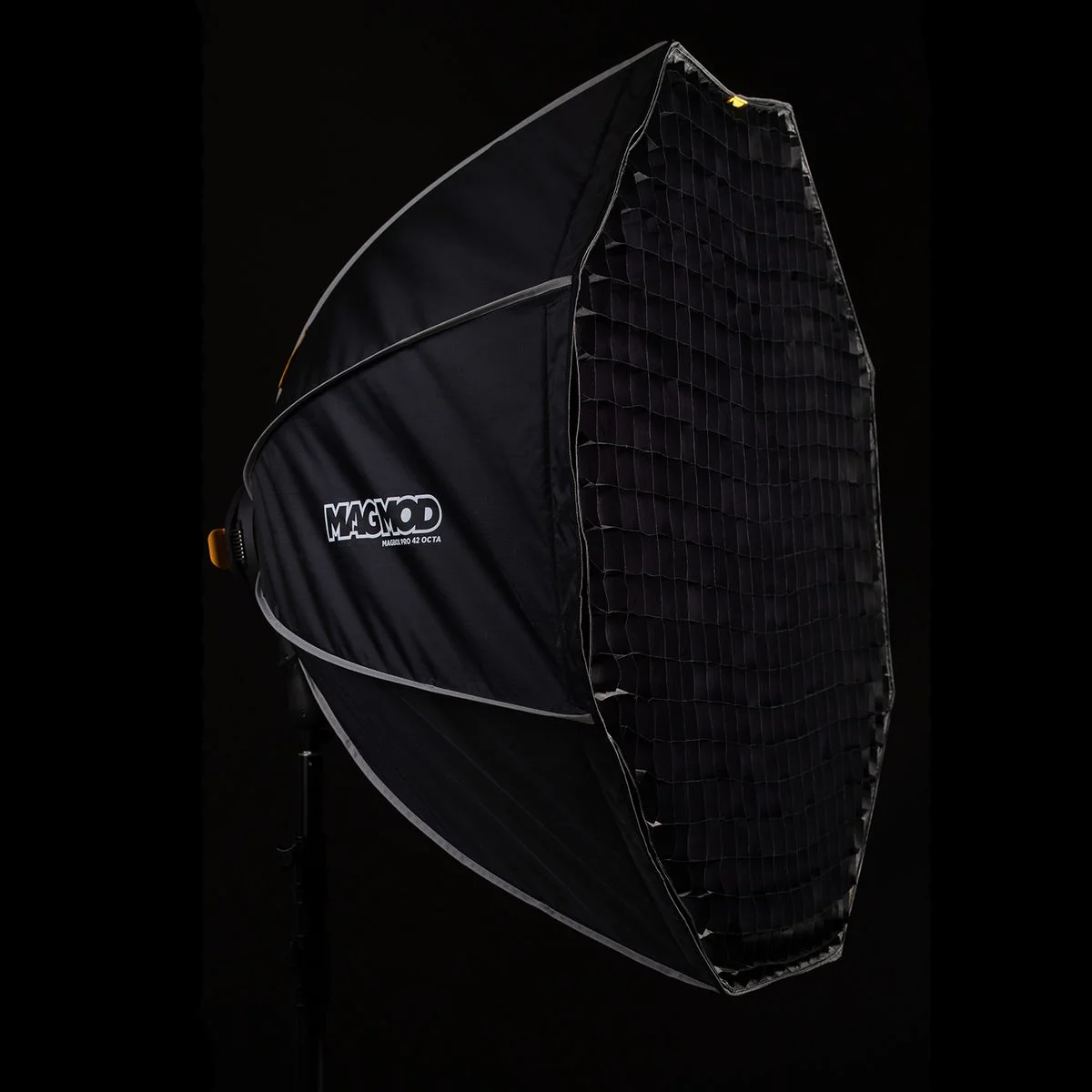 MagMod MagBox Pro 42 Octa Grid - Image 4