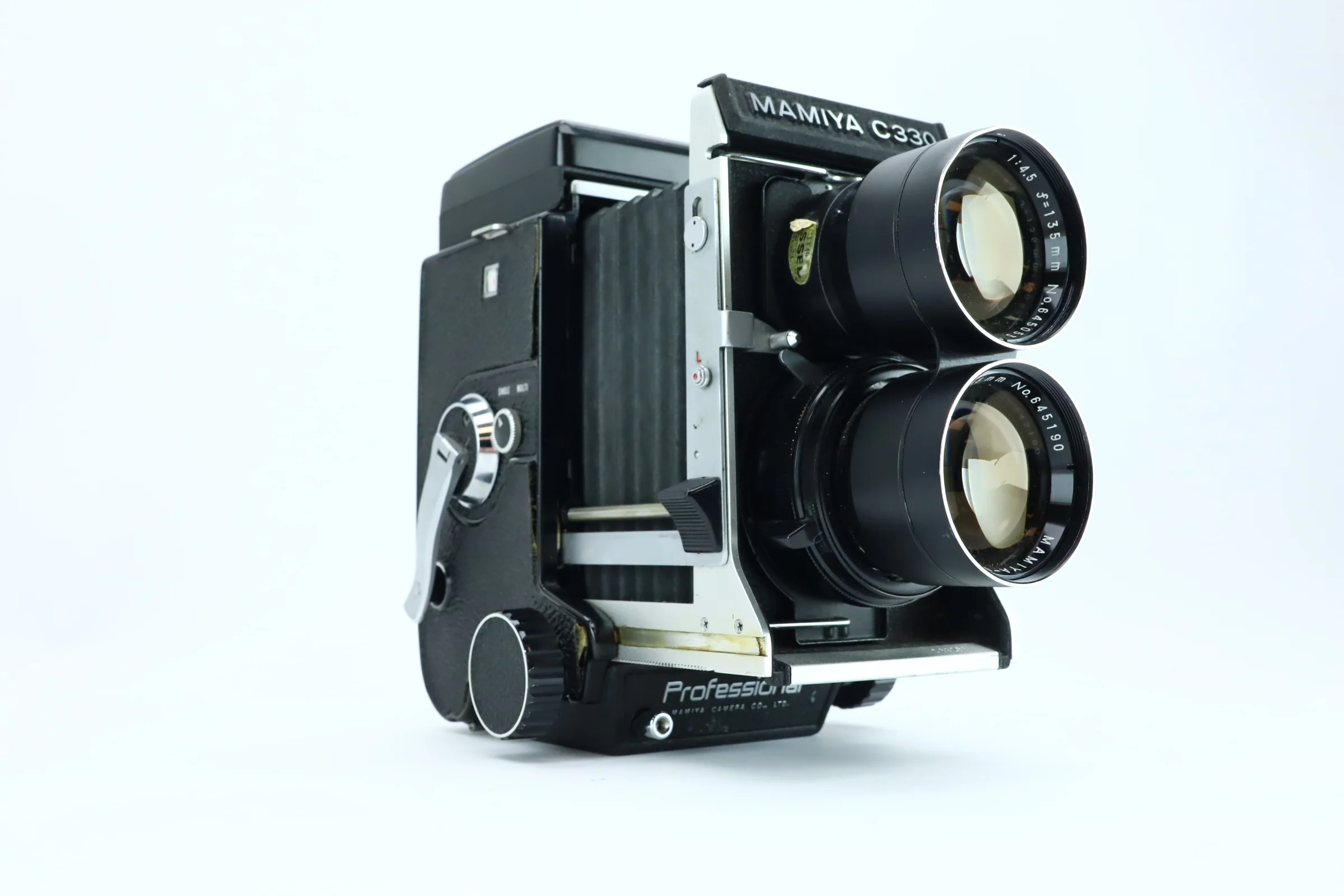 Mamiya C330 - Image 2