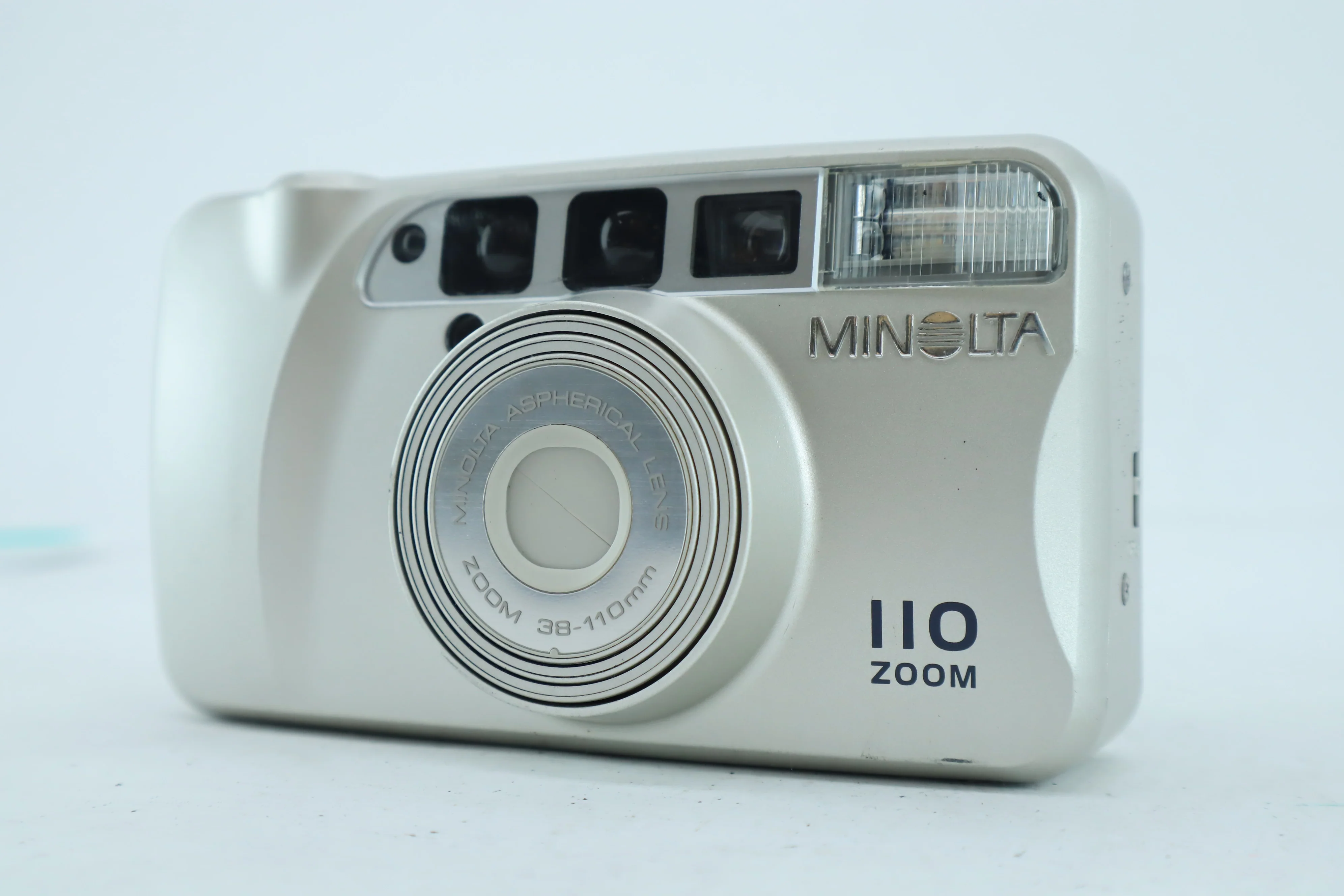 Minolta 110 zoom with aspherical 38-110mm - Image 3