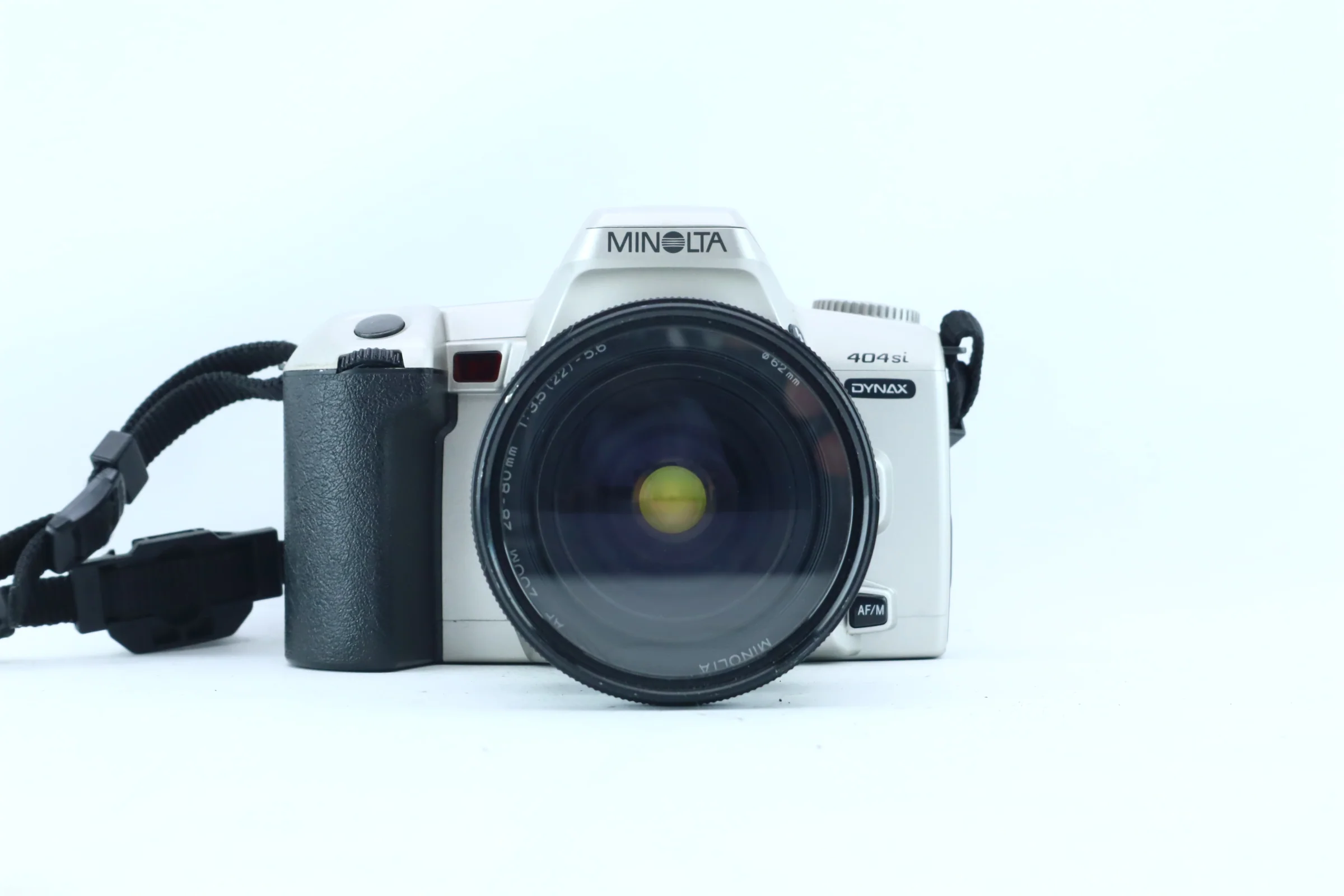 Minolta Dynax 404si with AF 28-80mm f/3.5-5.6. - Image 2