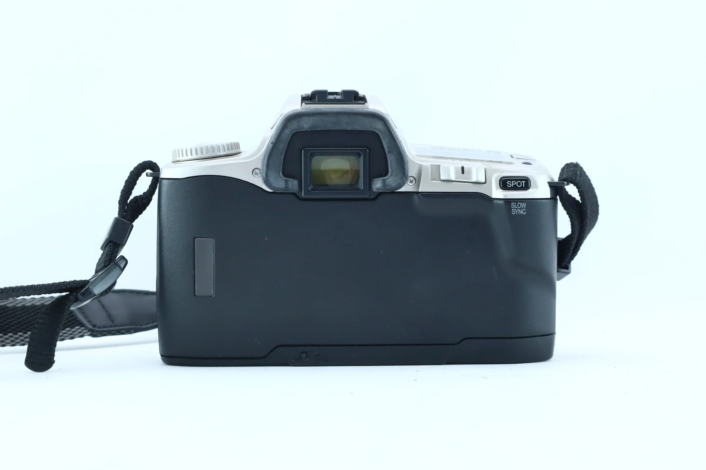 Minolta Dynax 404si with AF 28-80mm f/3.5-5.6. - Image 4