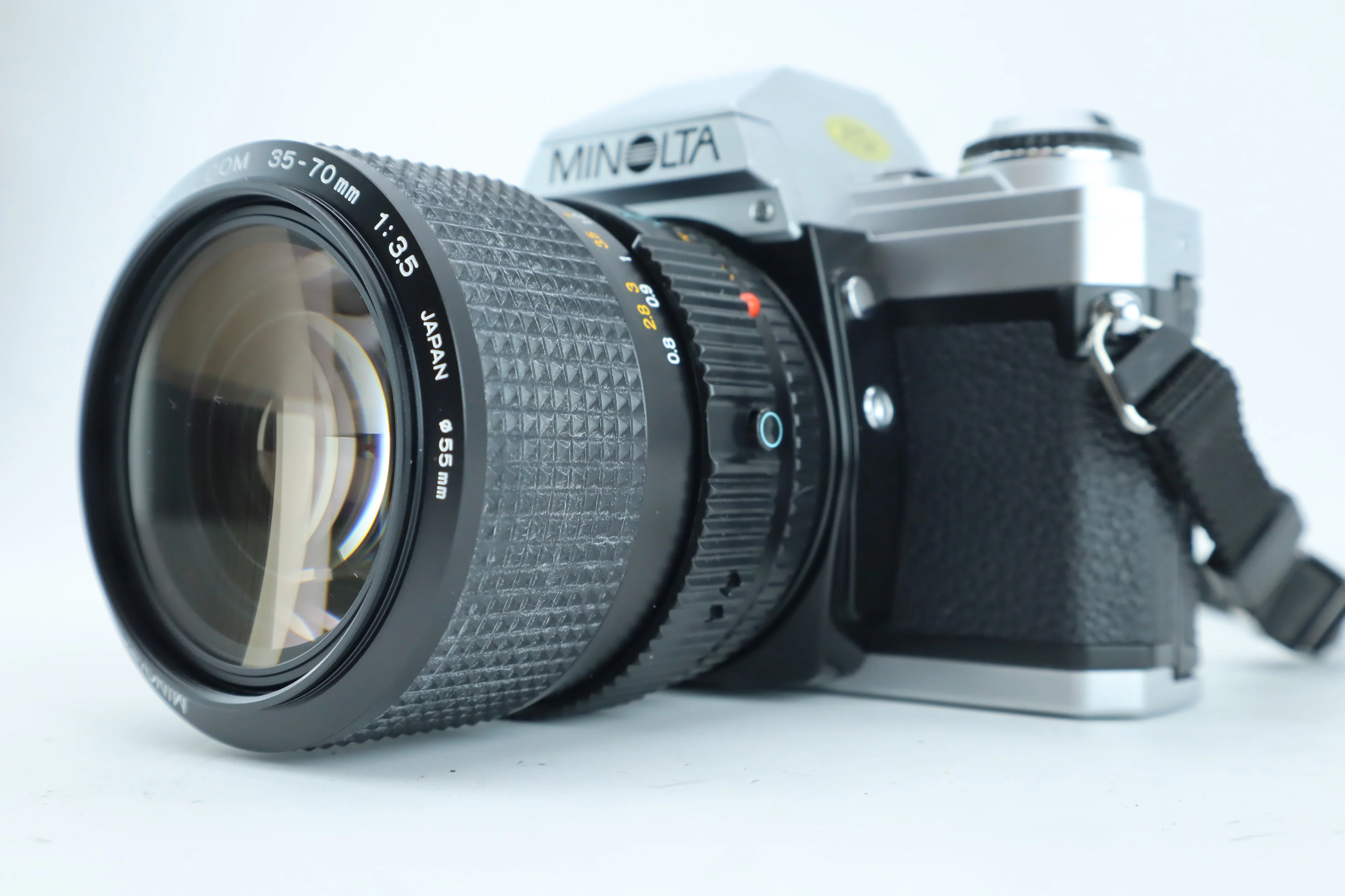 Minolta X-300 with MD zoom 35-70mm 1:3,5 lens - Image 3