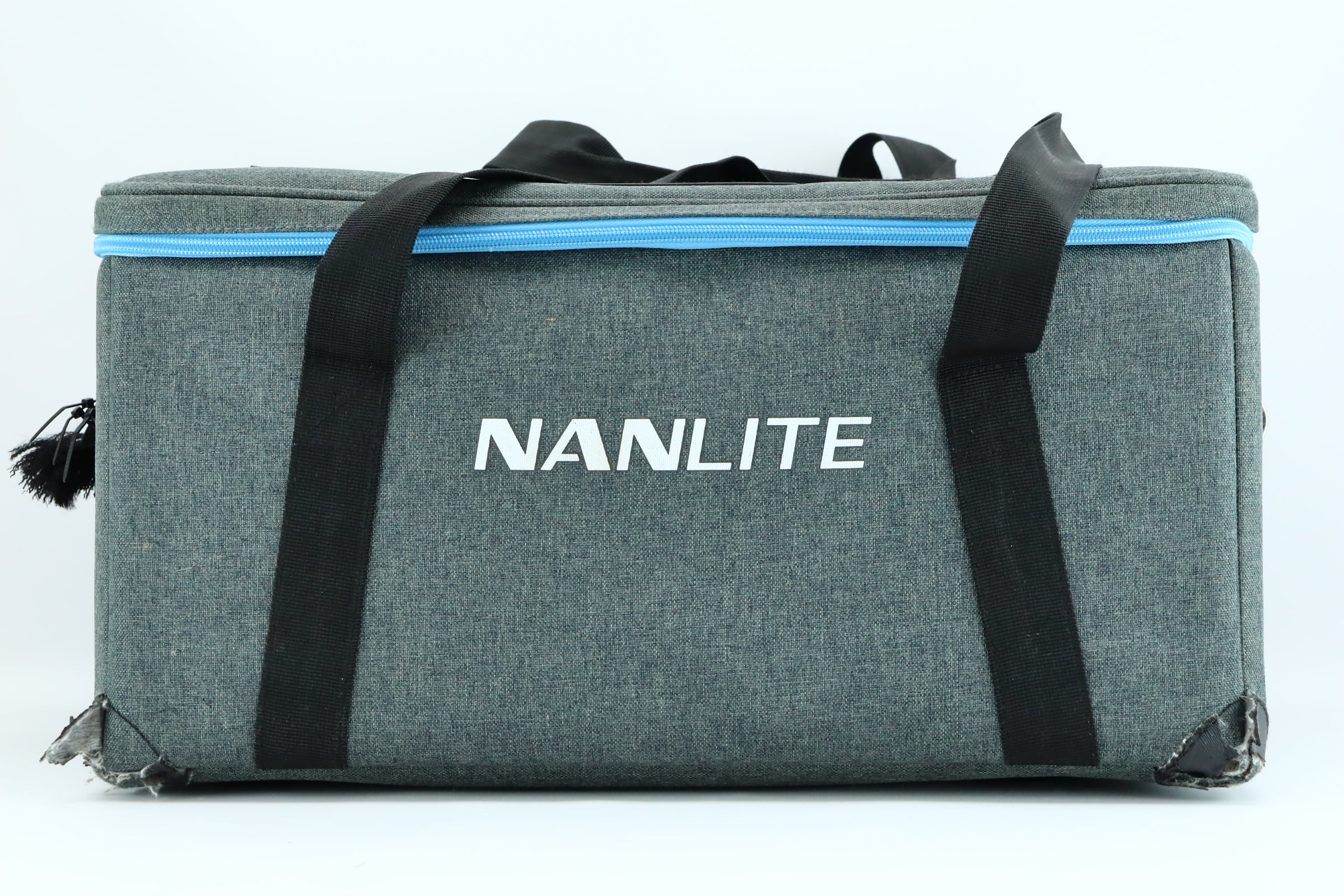 2x Aputure 120D II - Image 12