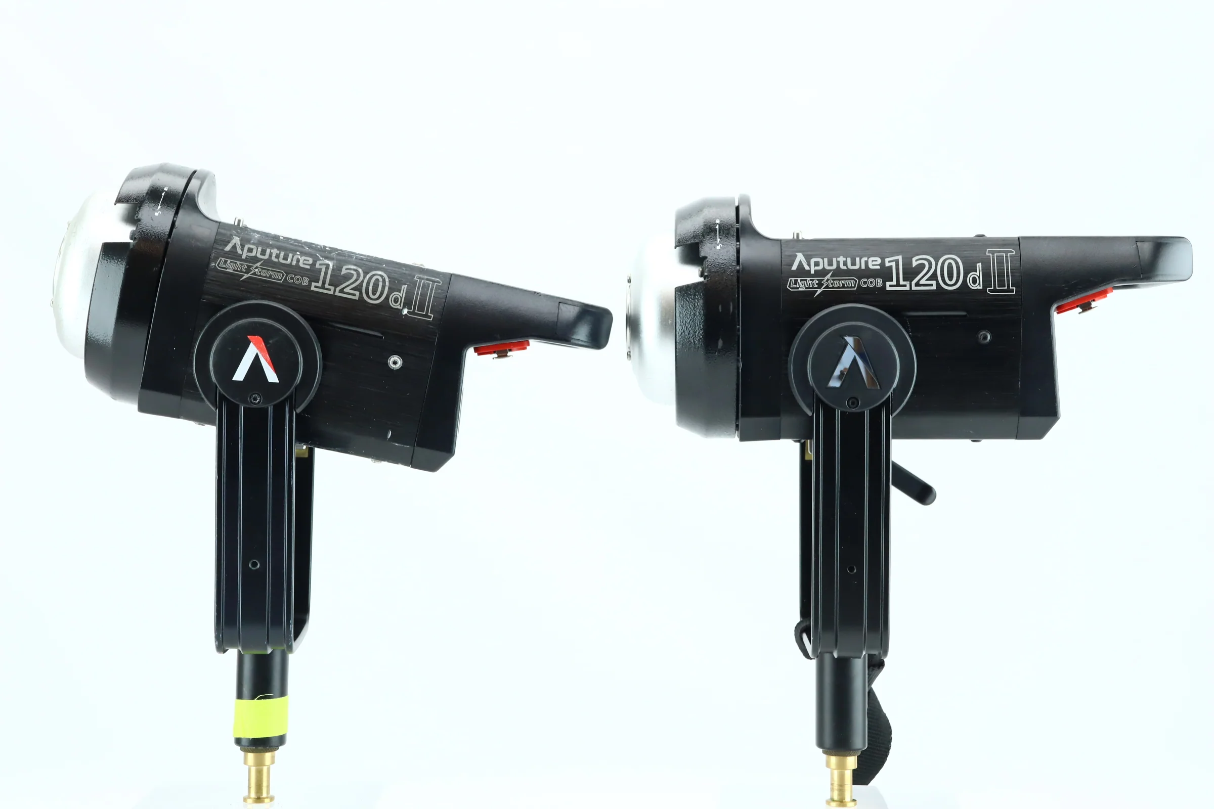 2x Aputure 120D II - Image 5