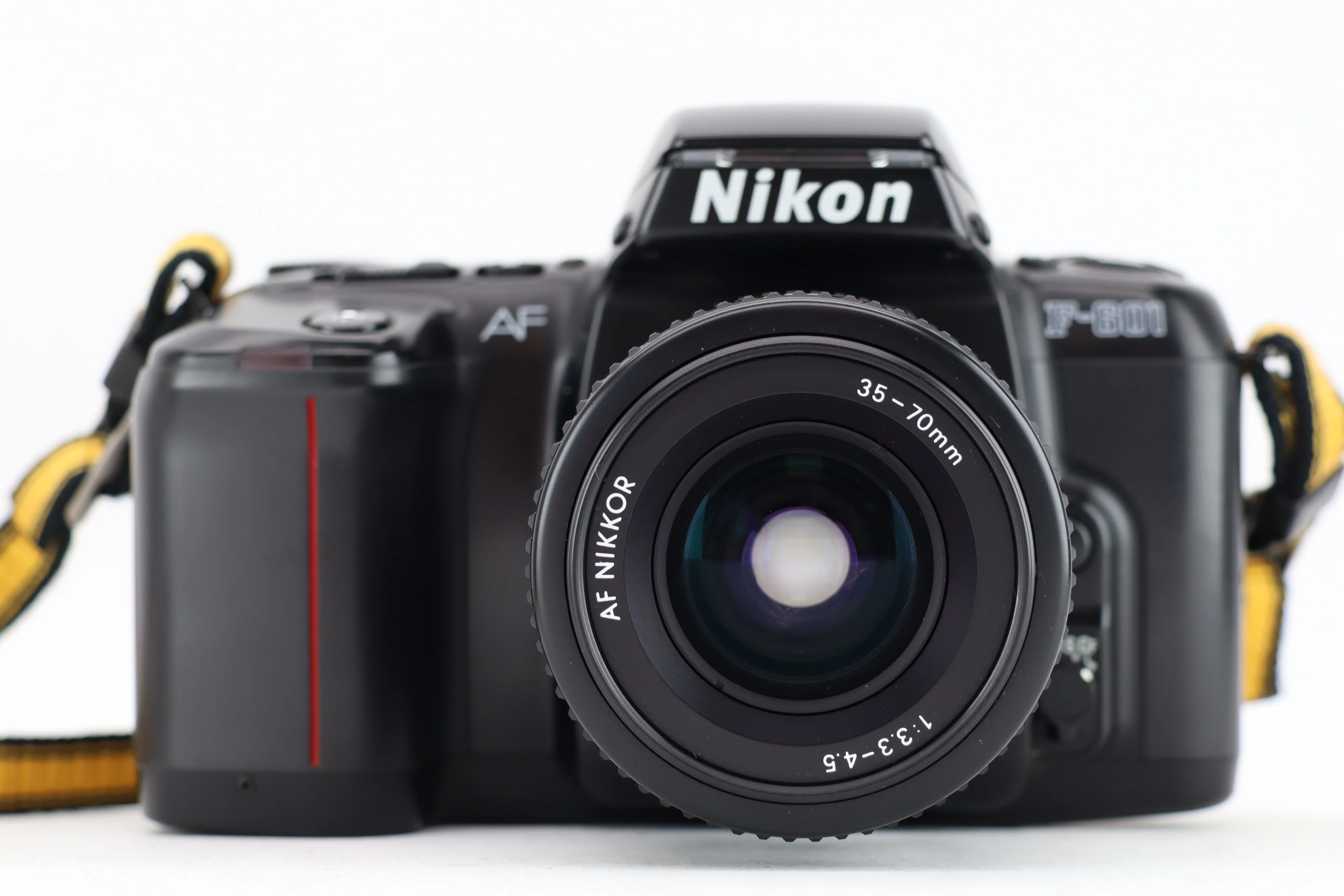 Nikon AF F-601 + 35-70mm 3,3-4,5 - Image 2