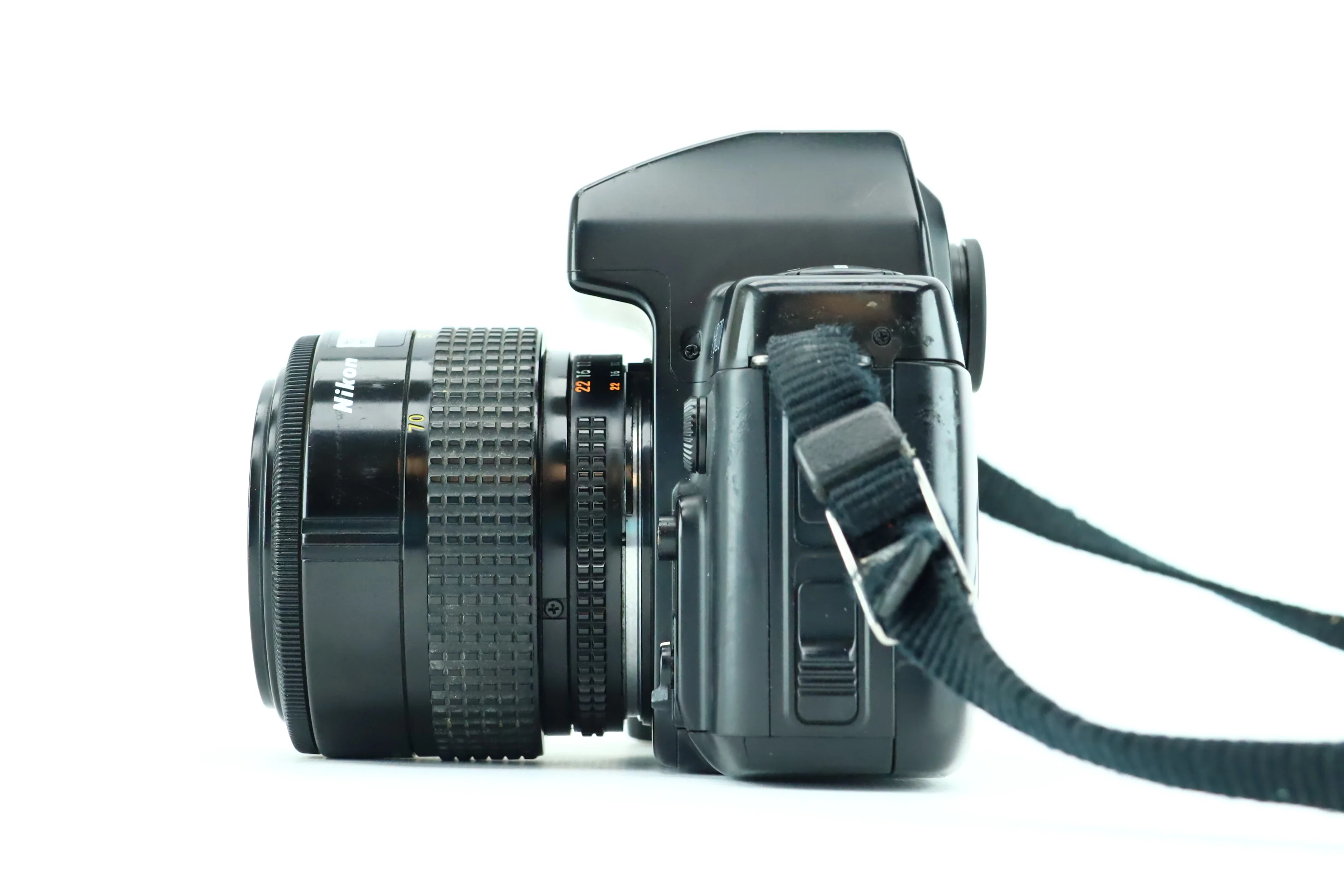 Nikon AF F-801 with AF Nikkor 35-70mm 1:3.3-4.5 lens - Image 3