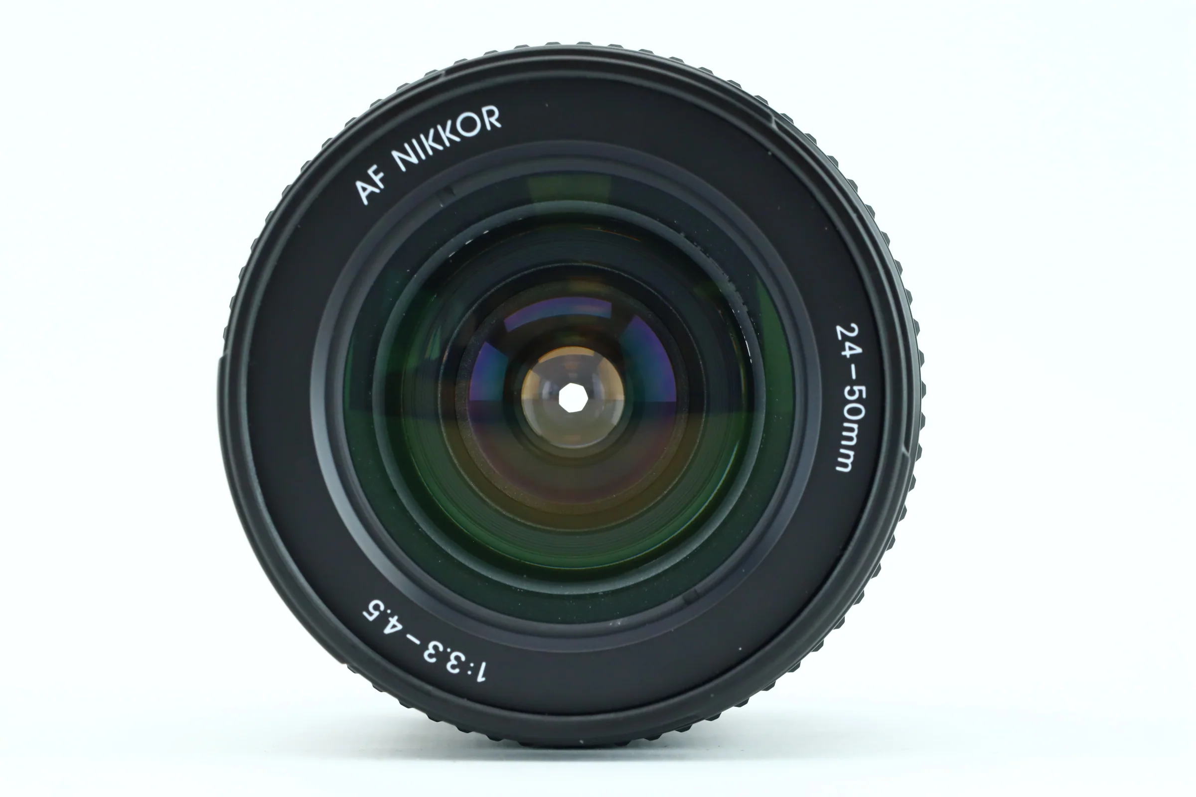 Nikon AF NIKKOR 24-50mm 3,3-4,5 - Image 3